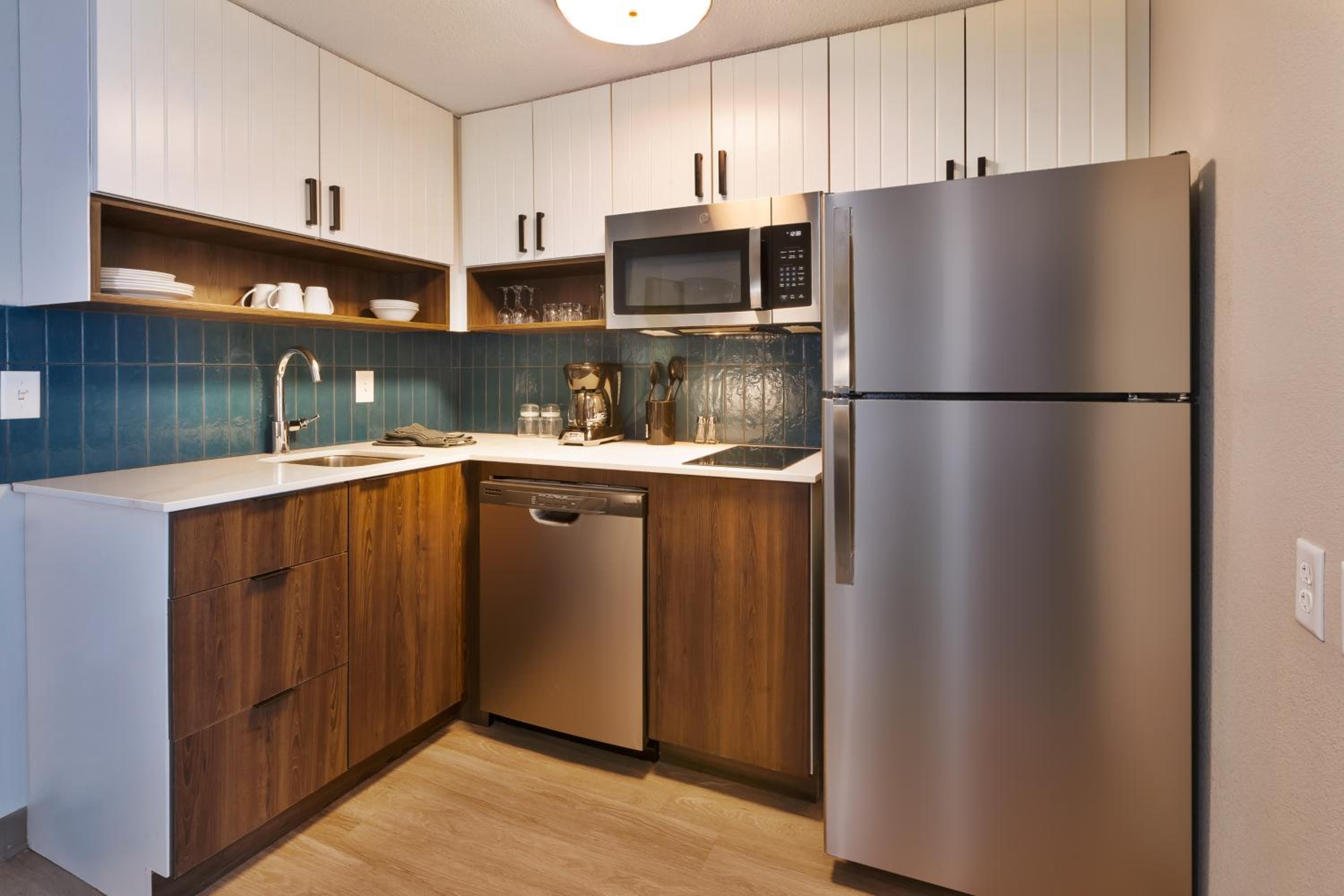 Studio Suite - Photo 3