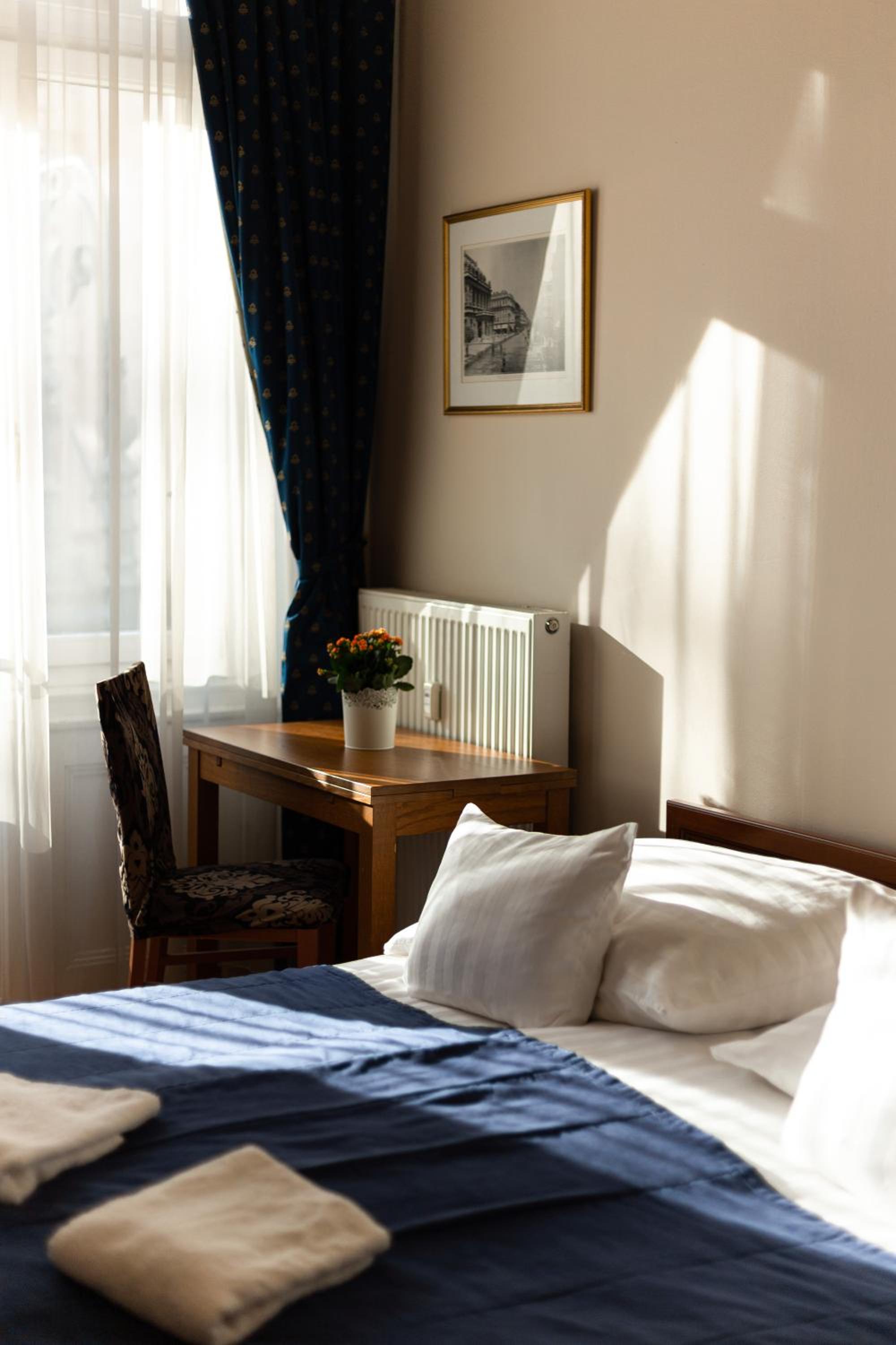 Standard Triple Room - Annex Building - Photo 1