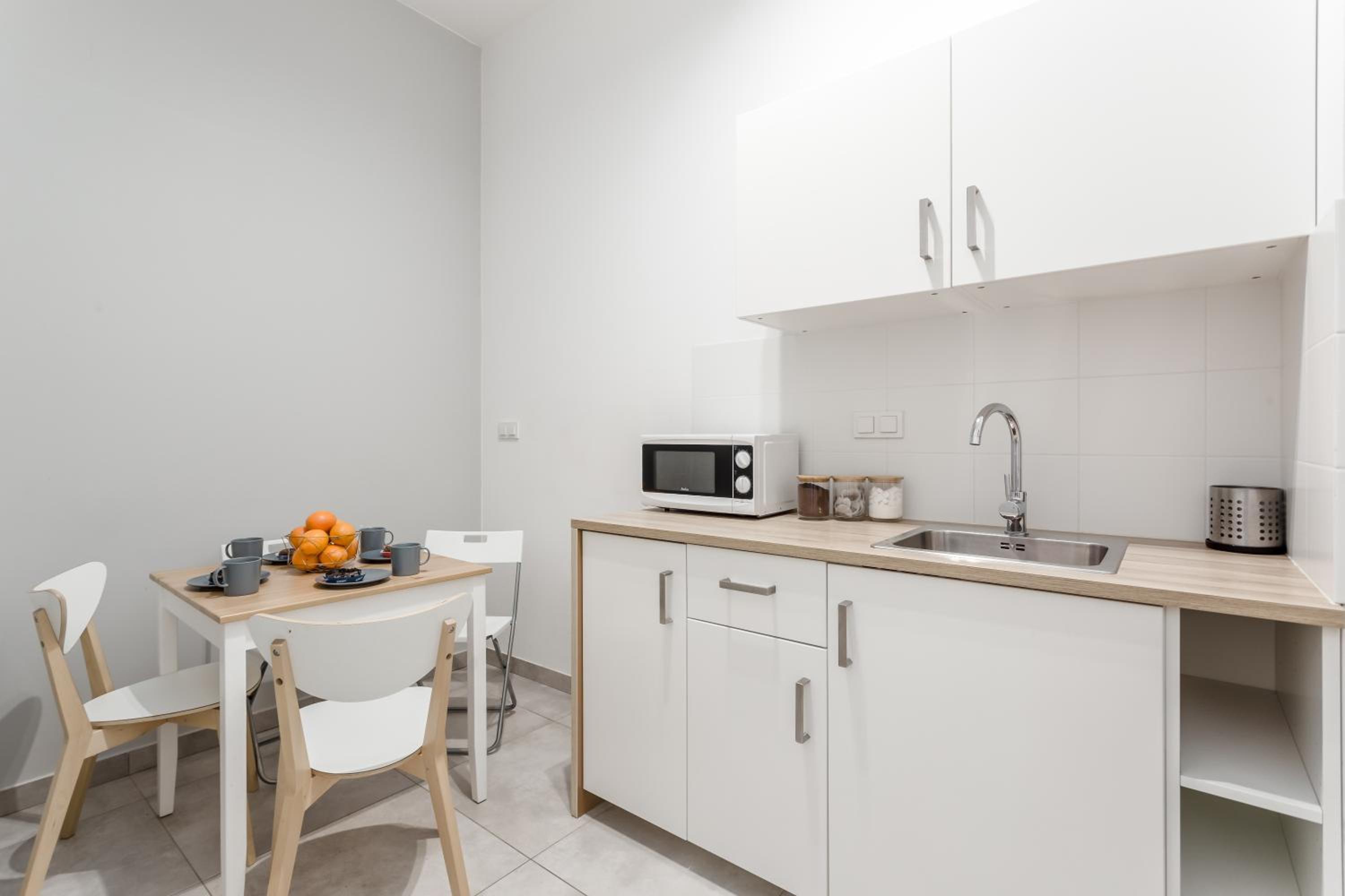 Apartment - Ground Floor - Photo 4