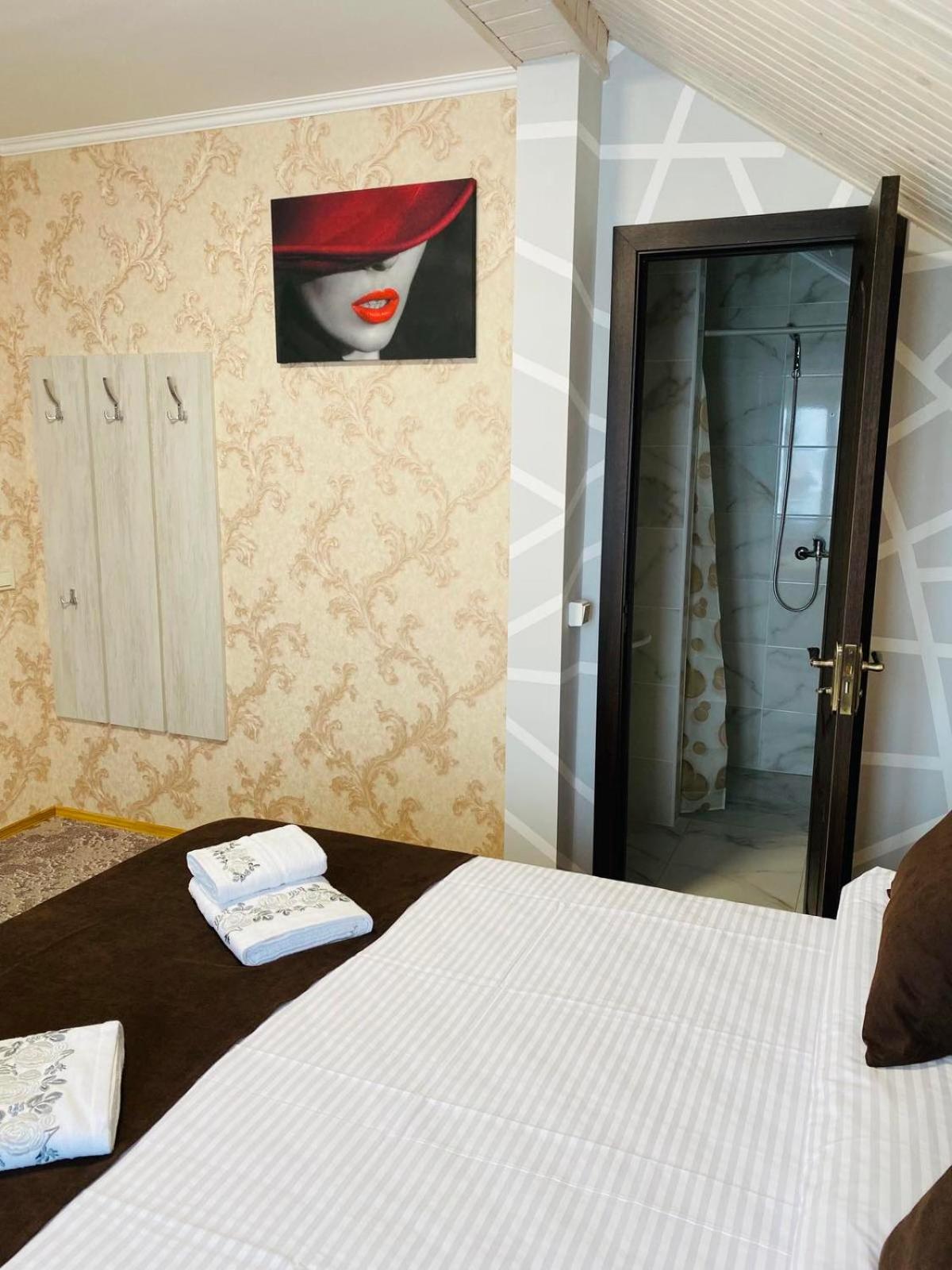 Standard Double Room photo 3