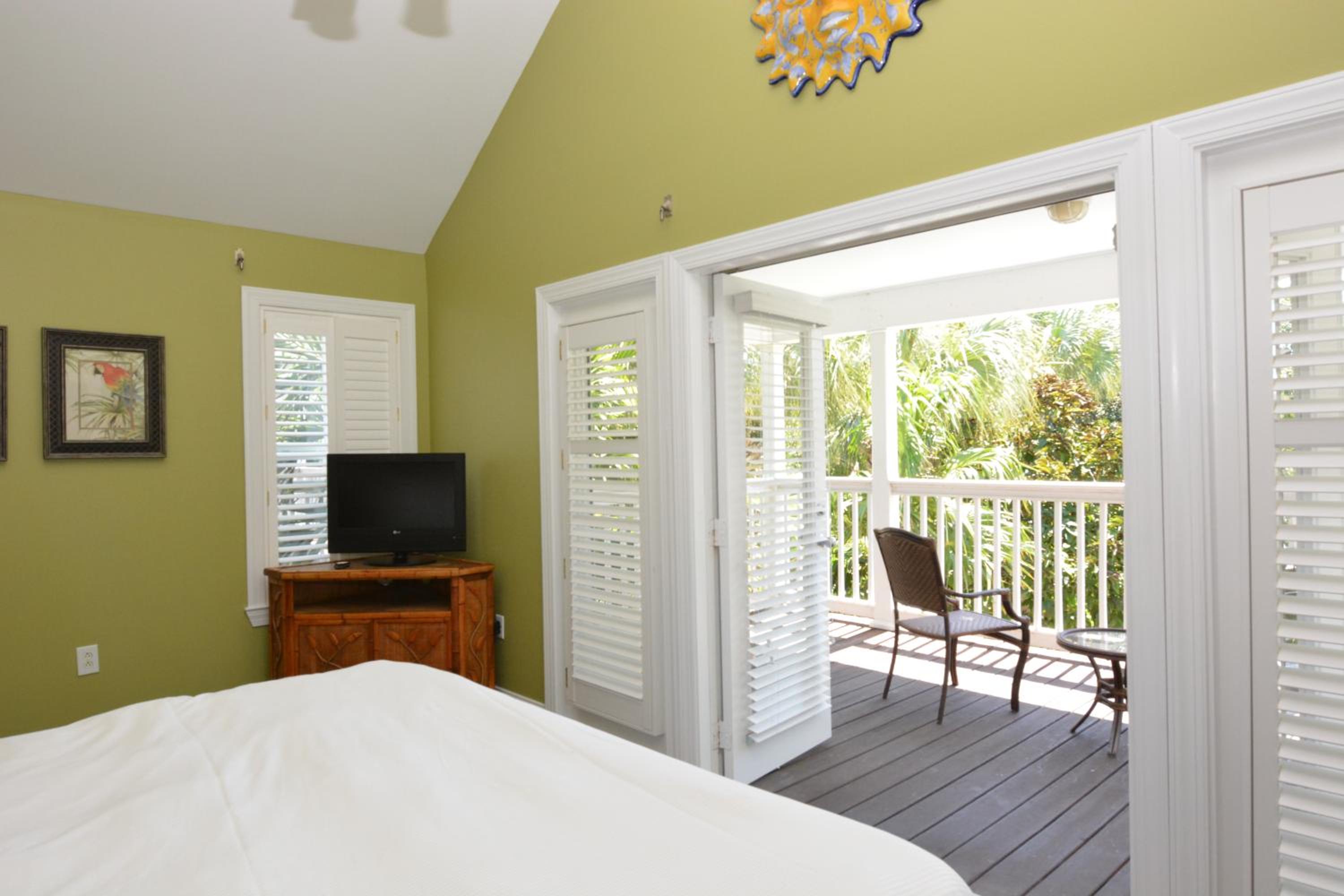 Four-Bedroom House photo 2
