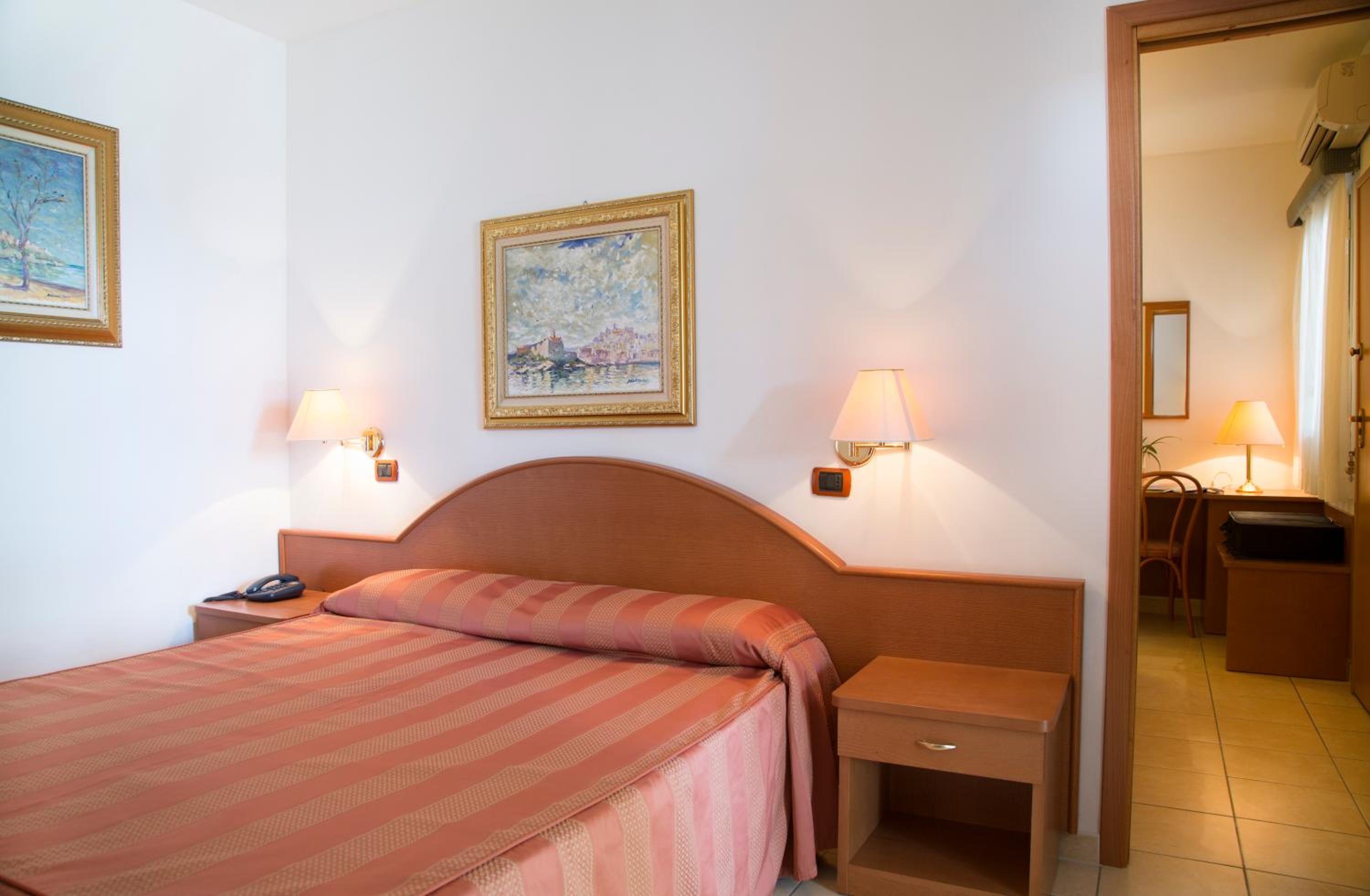 Standard Double or Twin Room with Patio
