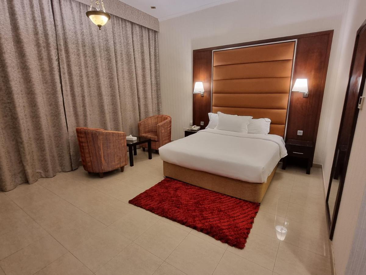 Deluxe Double Room photo 3