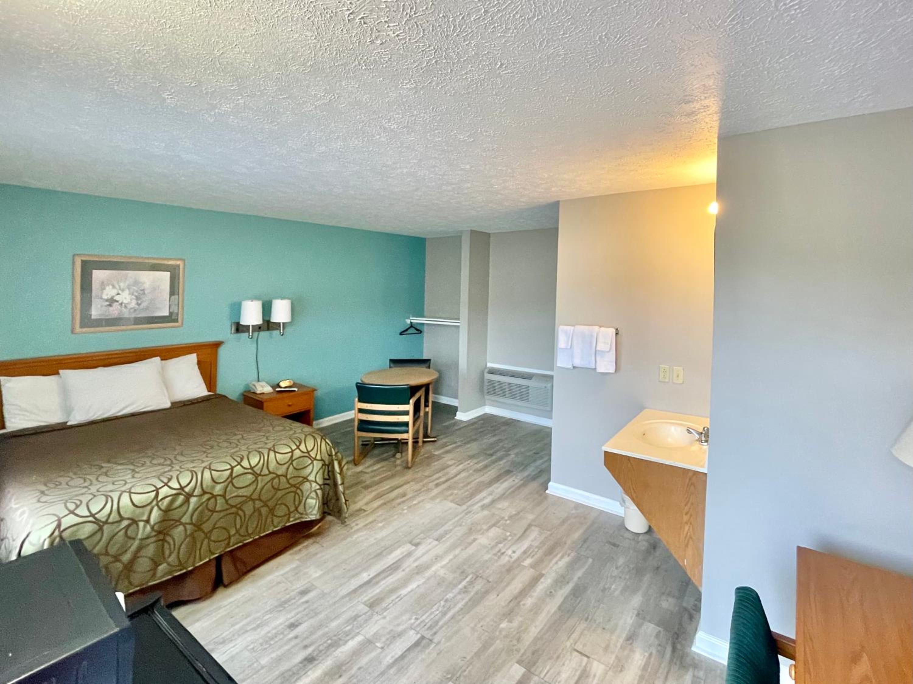Queen Room - Photo 1