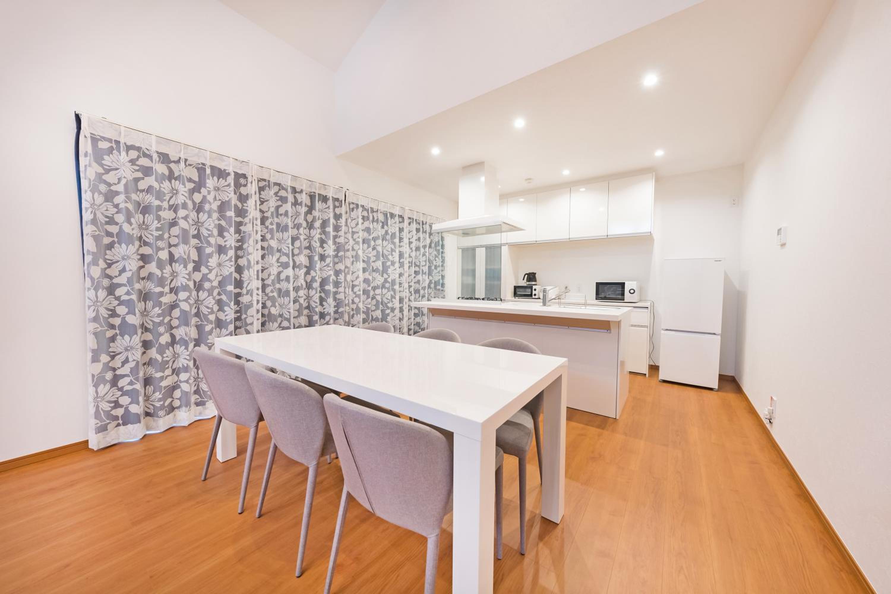 Three-Bedroom House - Photo 19