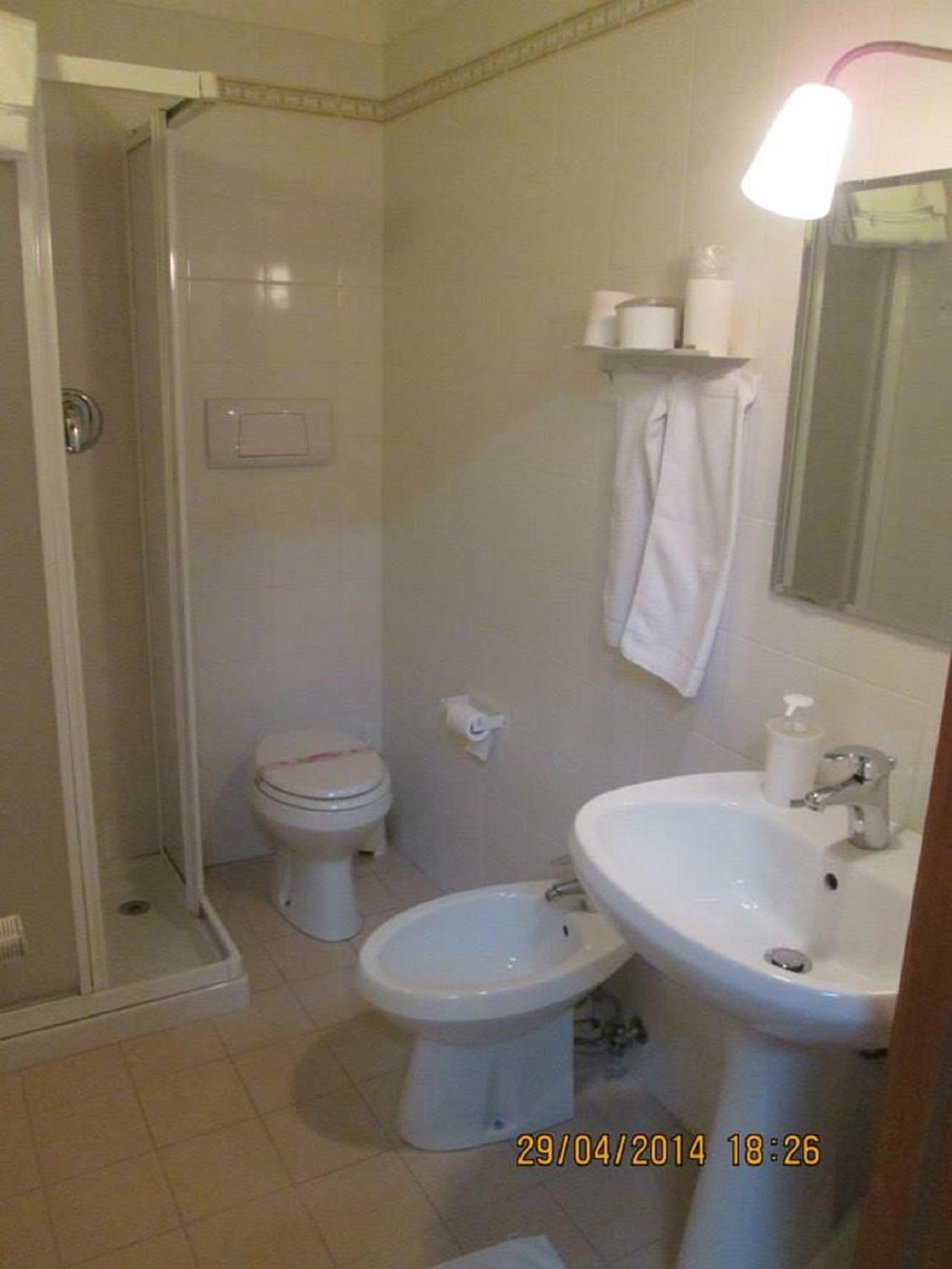 Family Room (2 Adults + 1 Child) photo 2
