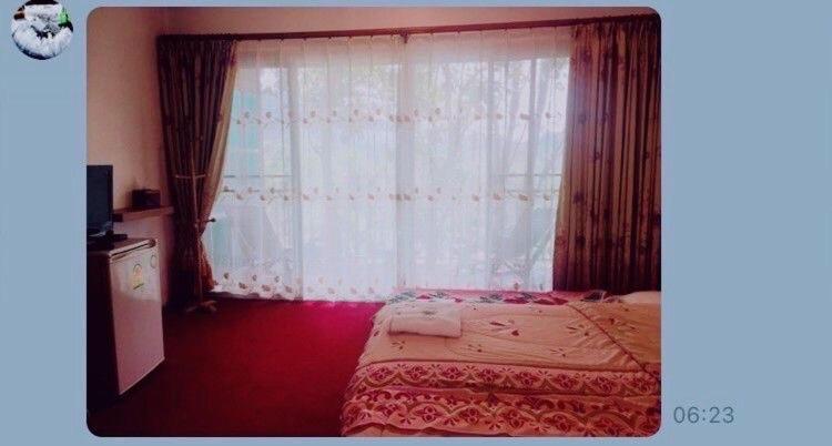 Quadruple Room with Balcony - Photo 13