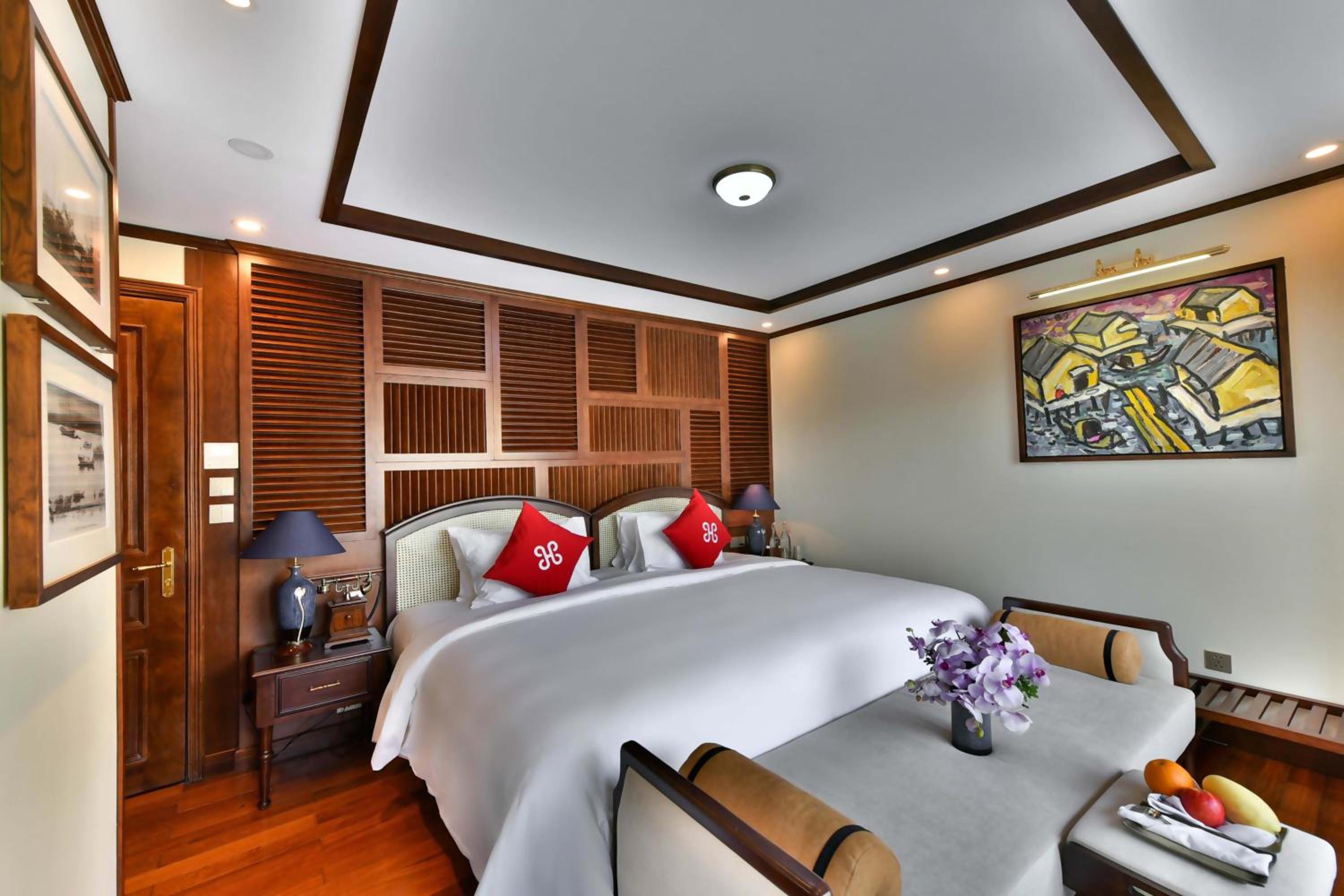 Delta Suite with Private Balcony photo 2