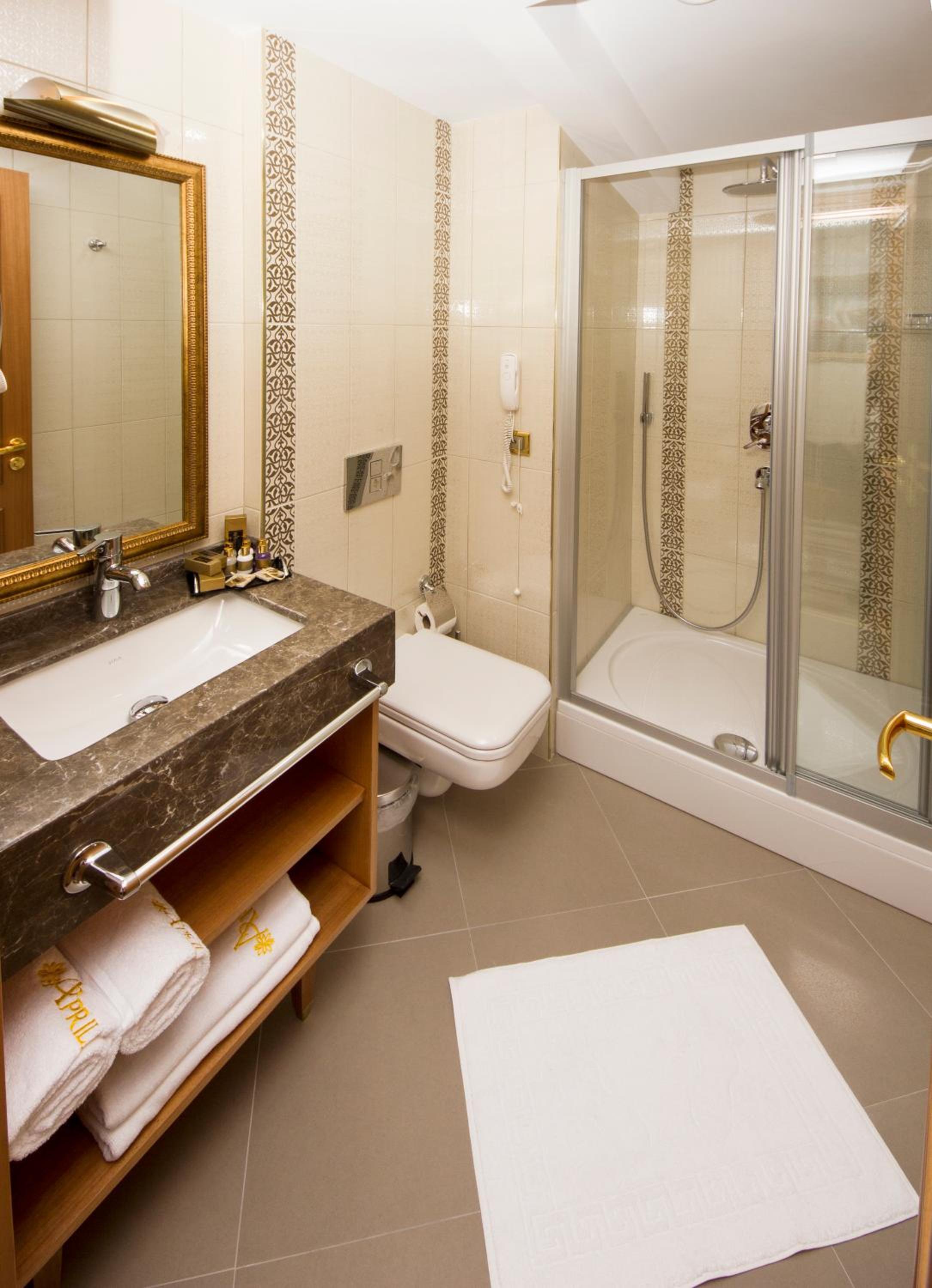 Standard Double or Twin Room photo 2