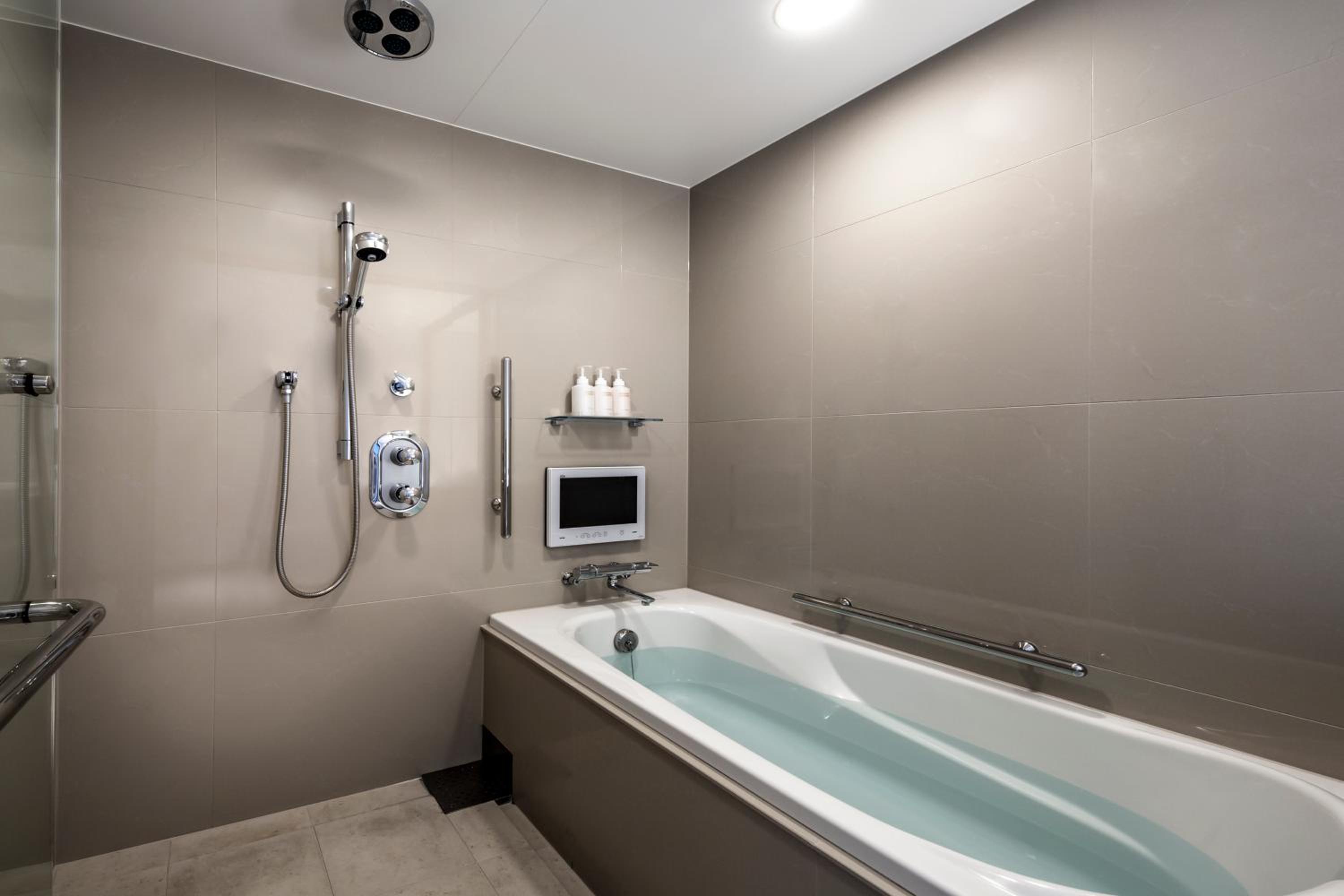 Junior Suite - Photo 12