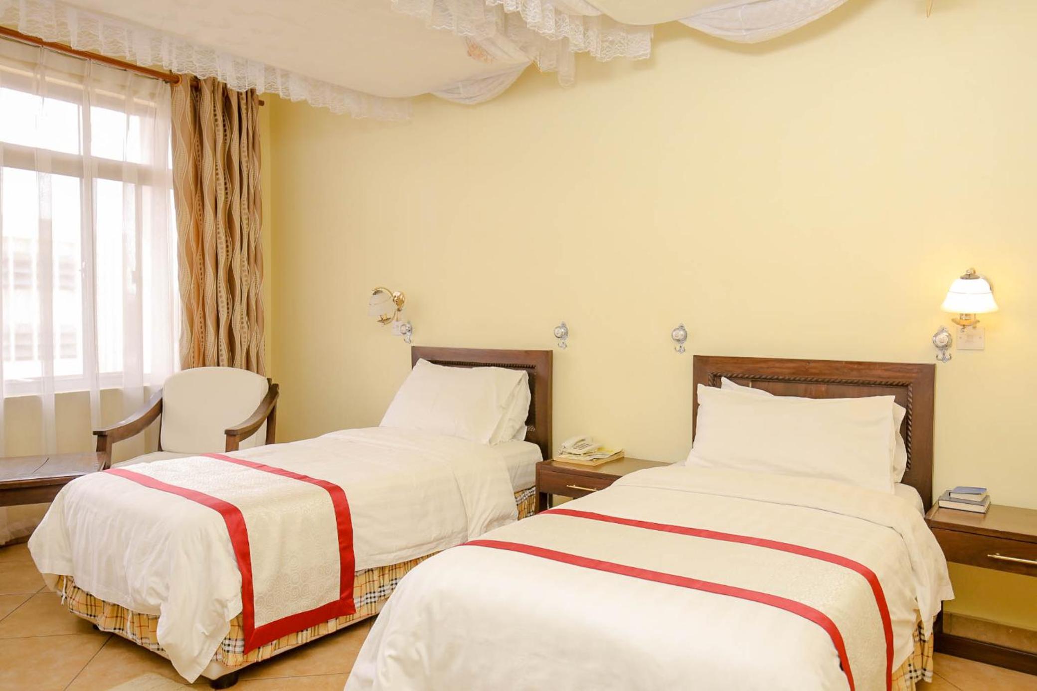 Double or Twin Room photo 3