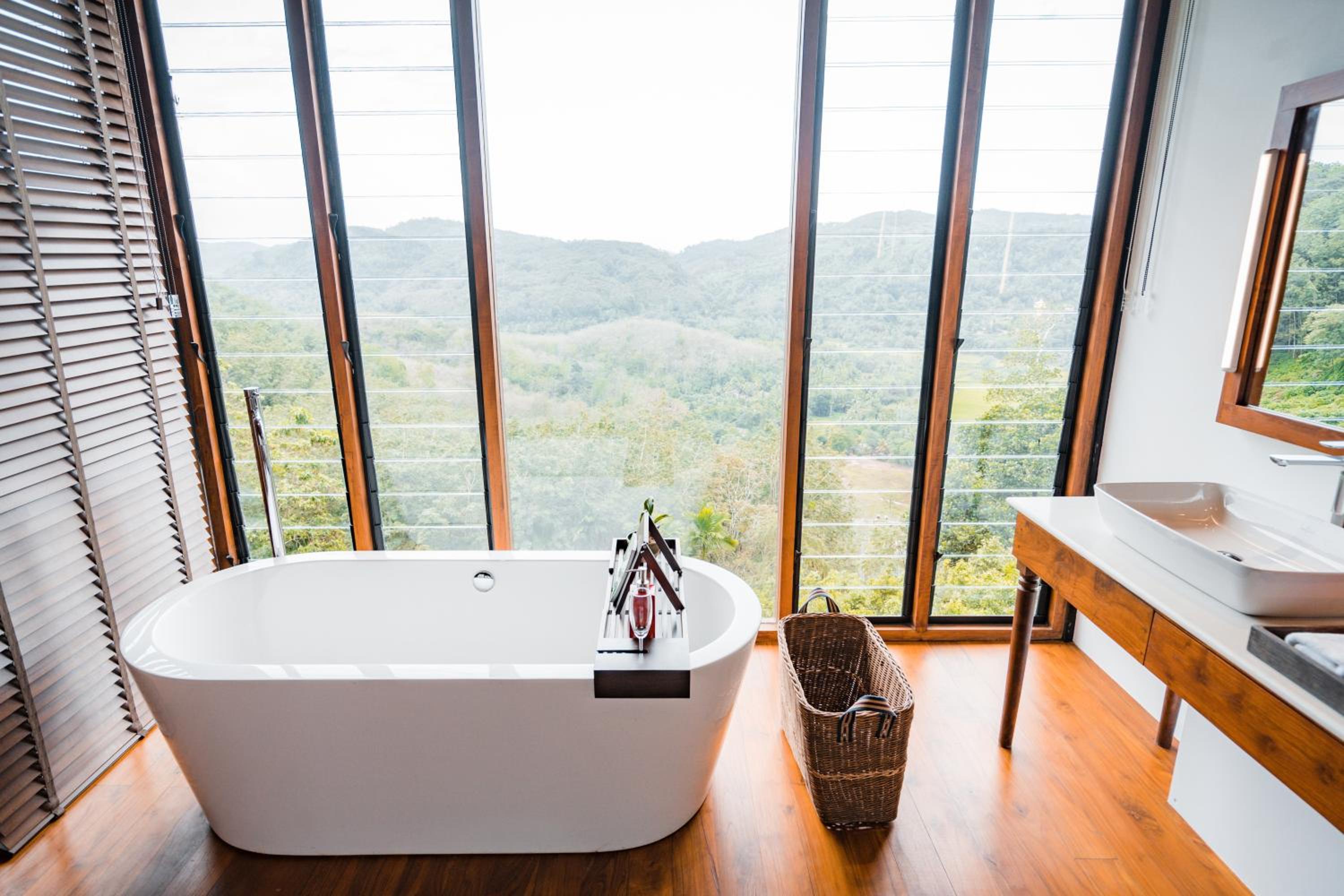 Villa with Private Pool - Photo 14