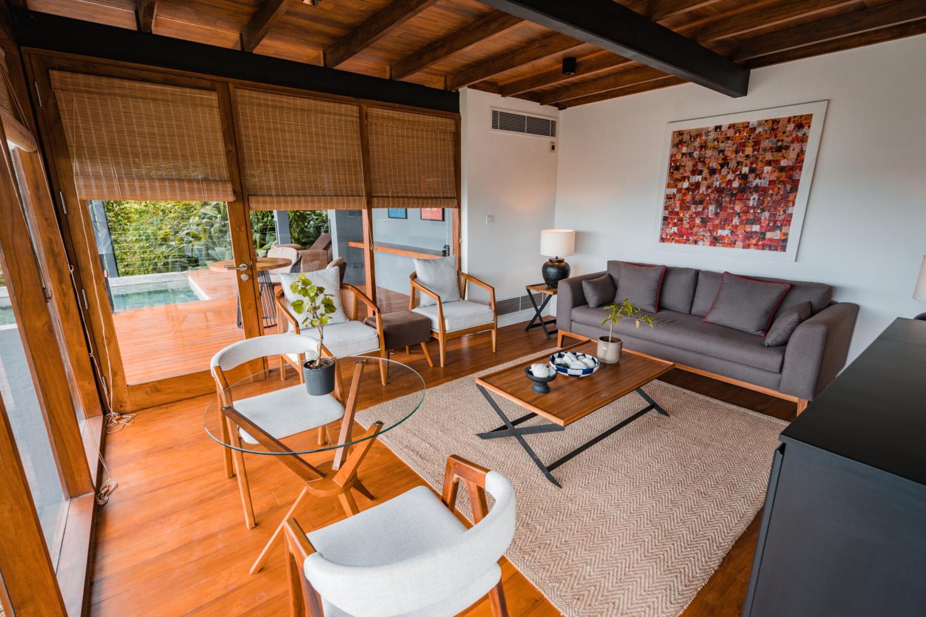 Villa with Private Pool - Photo 21