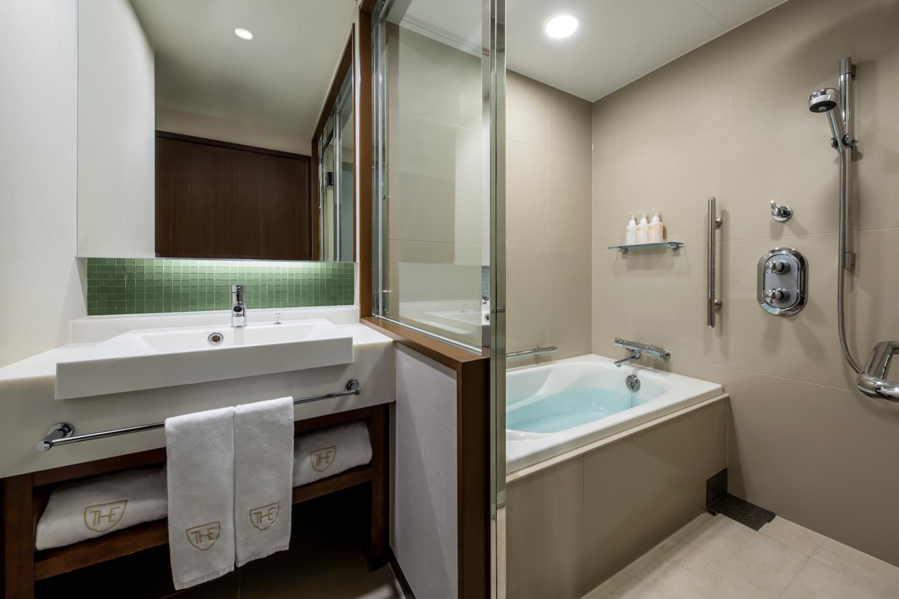 Premium Deluxe Twin  - Photo 6