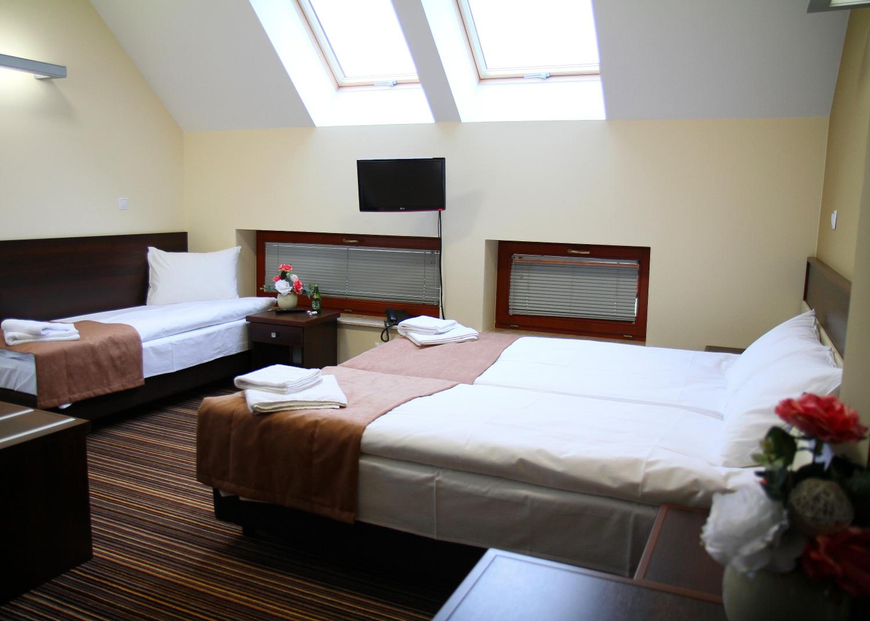 Triple Room photo 2