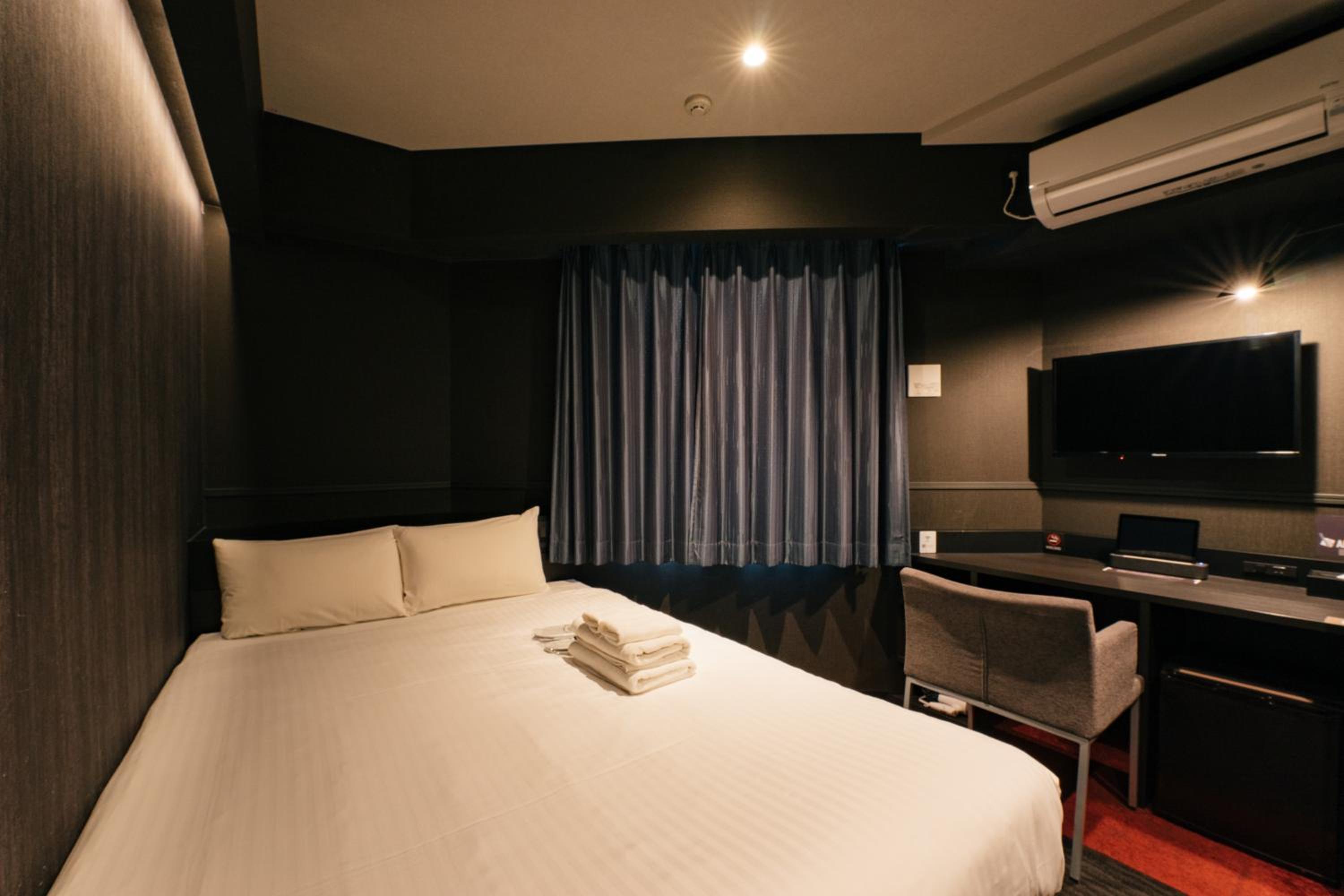 Superior Double Room - Non-Smoking - No Cleaning for Consecutive Night Stays - Photo 16