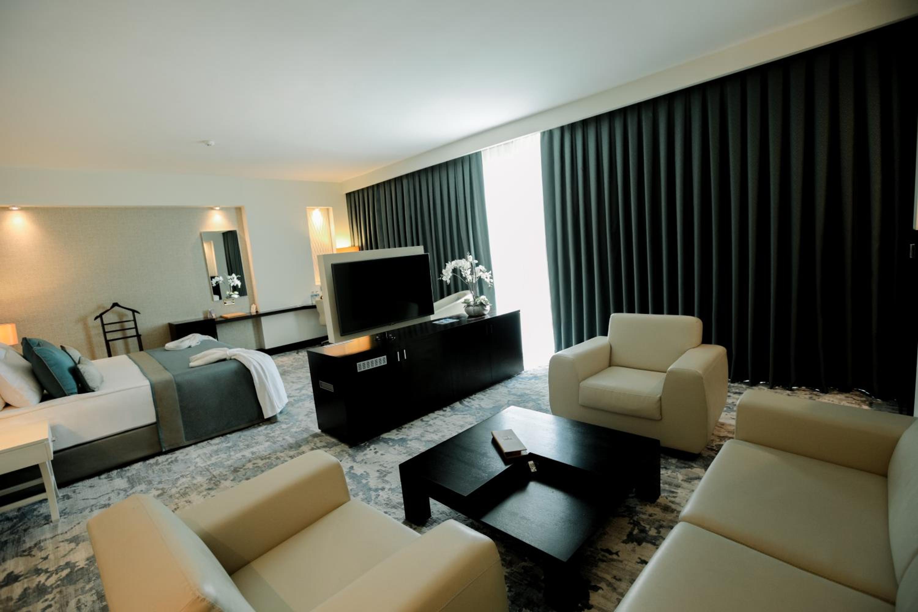 Junior Suite - Photo 8