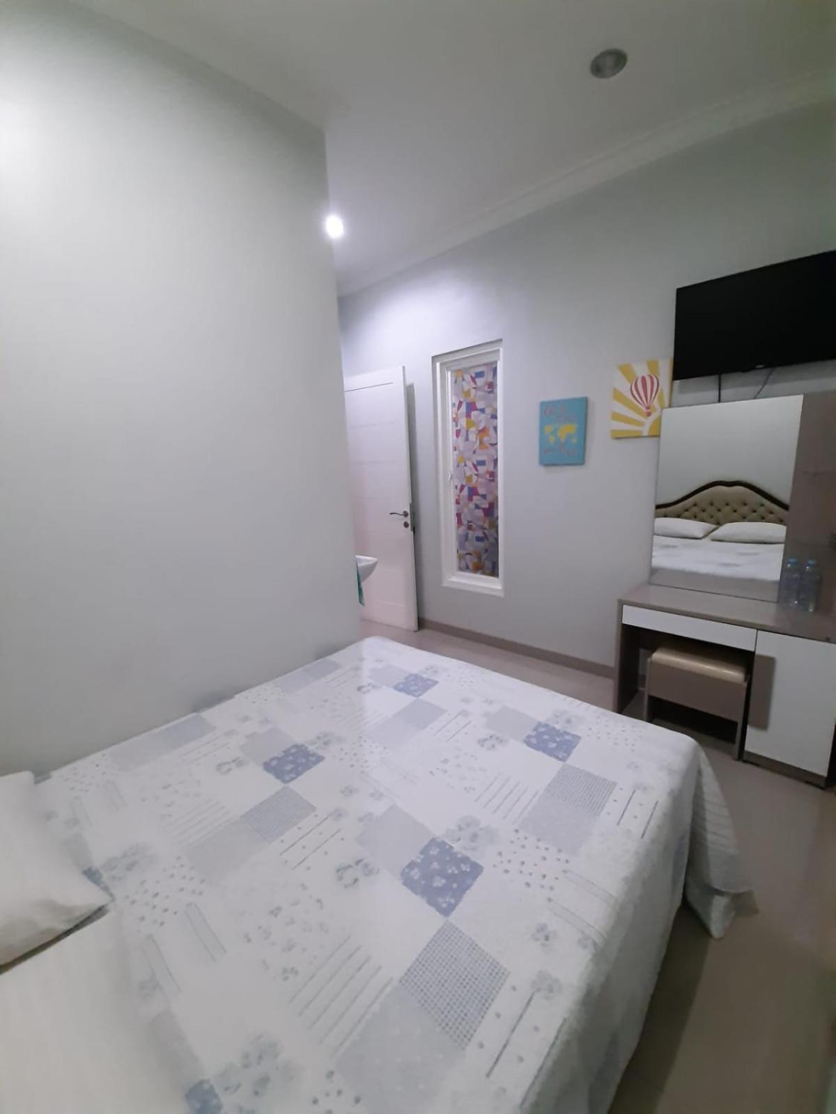 Budget Double Room photo 1
