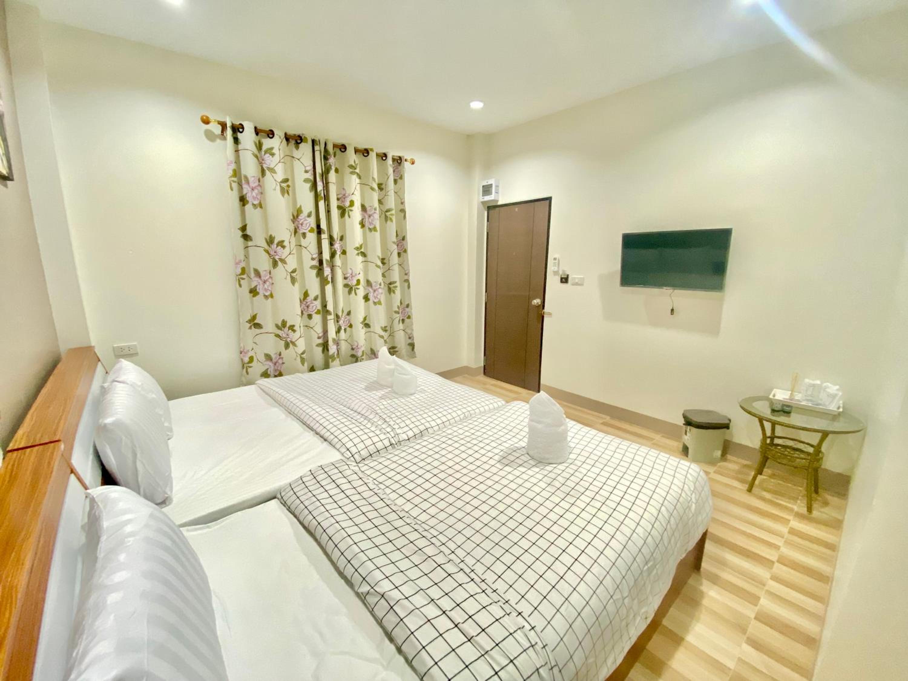 Standard Triple Room - Photo 7