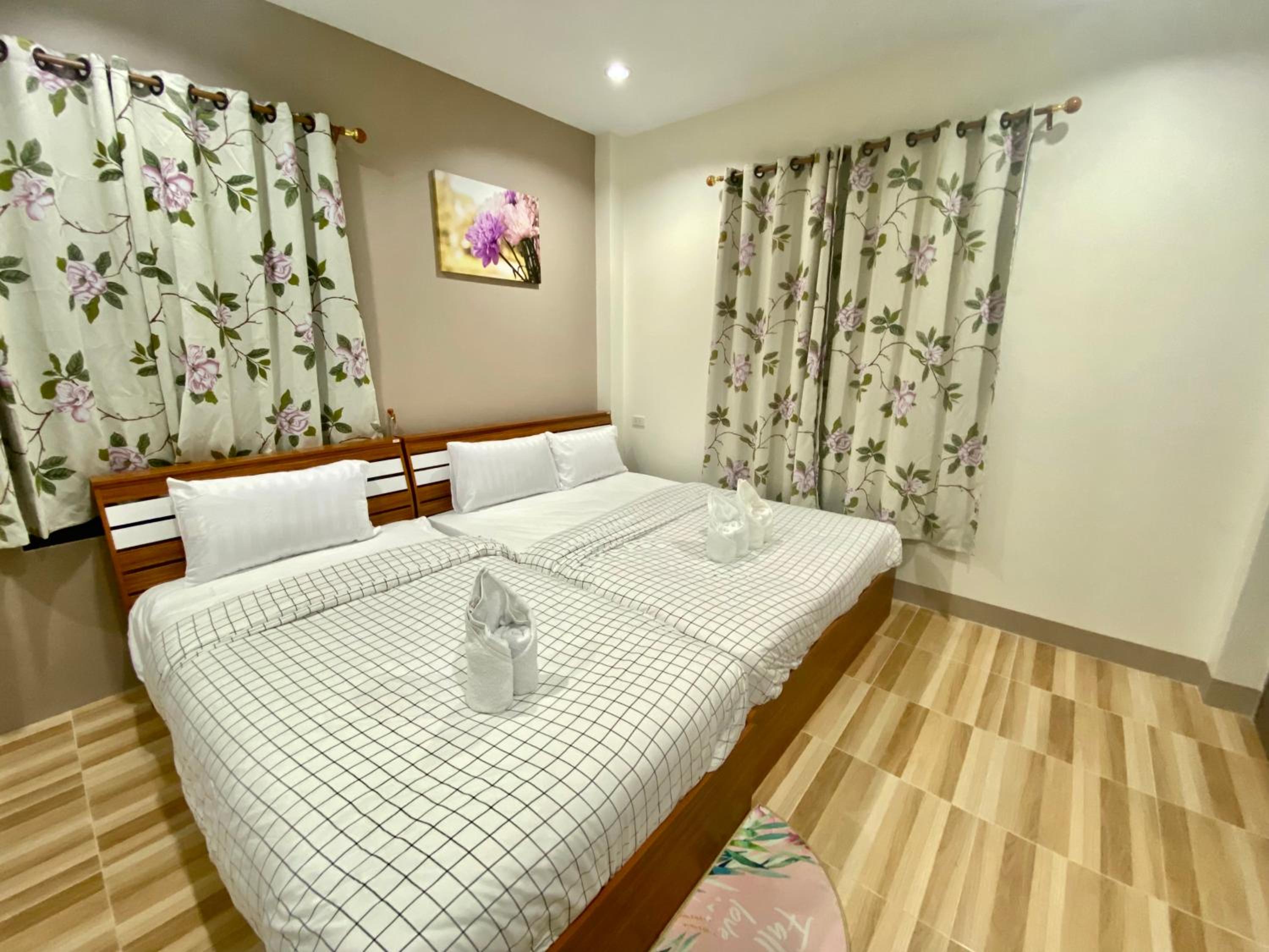Standard Triple Room - Photo 8
