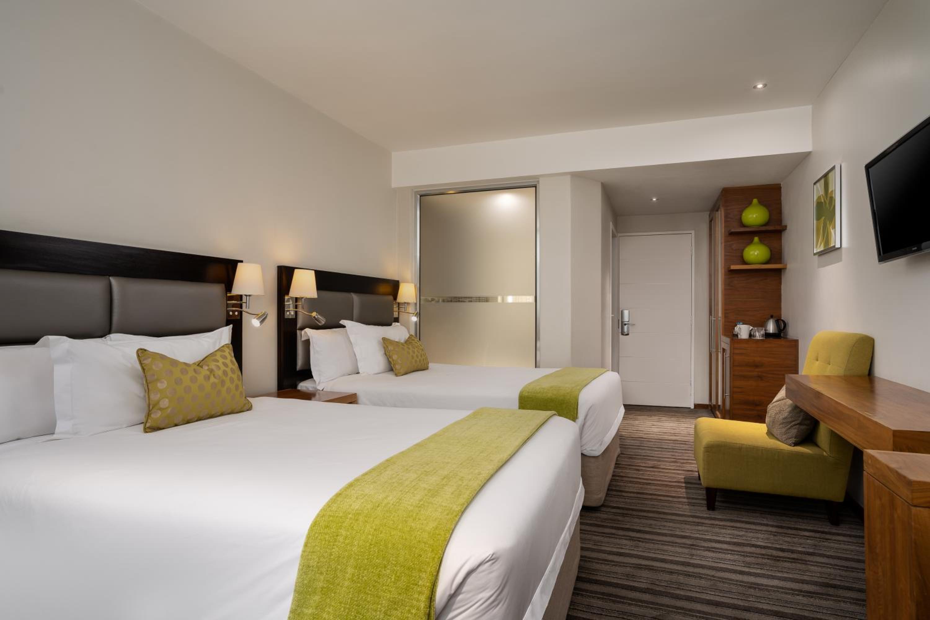 Standard Twin Room photo 3