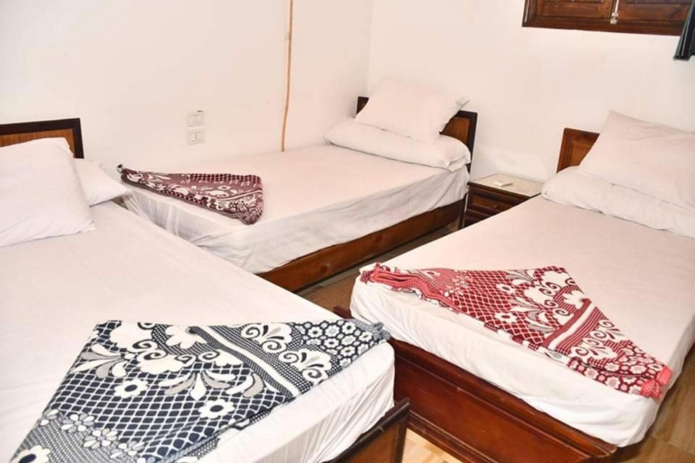 Triple Room with Private Bathroom - Photo 3