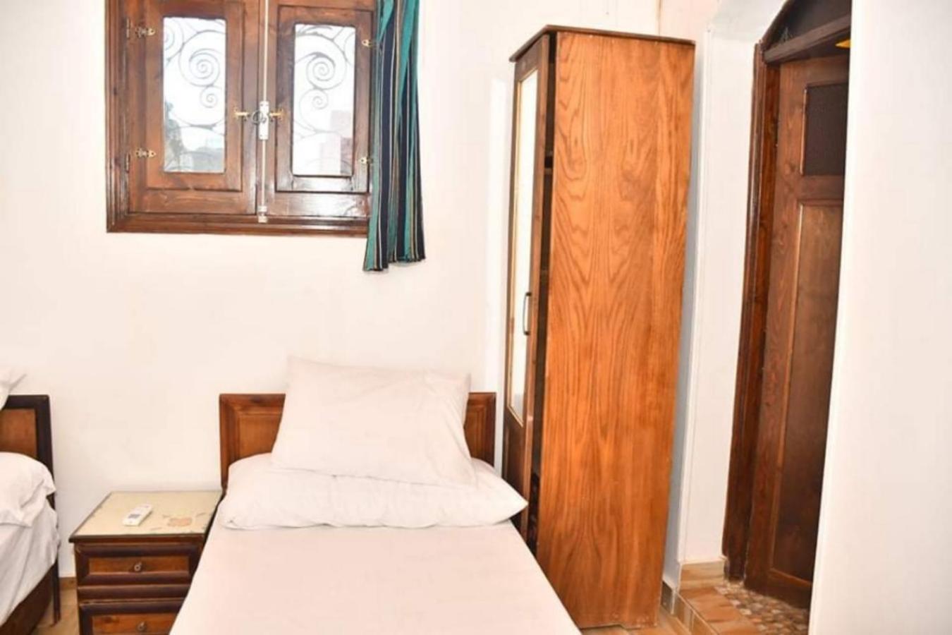 Triple Room with Private Bathroom - Photo 4