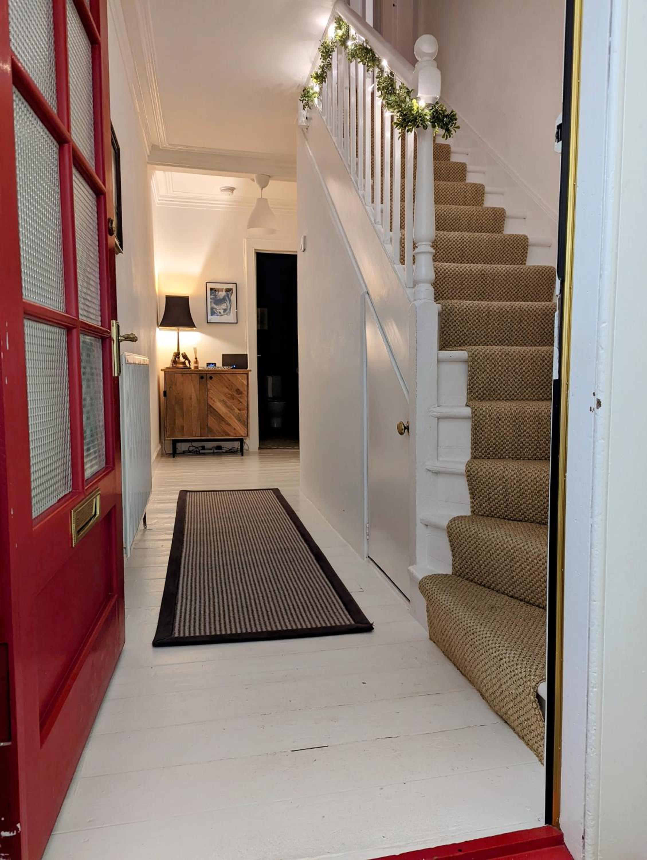 Two-Bedroom Apartment - Photo 7