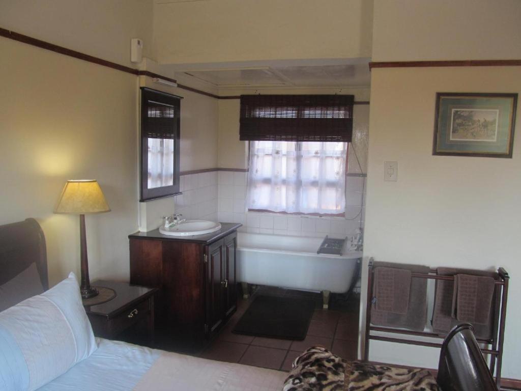 Standard Triple Room - Photo 2
