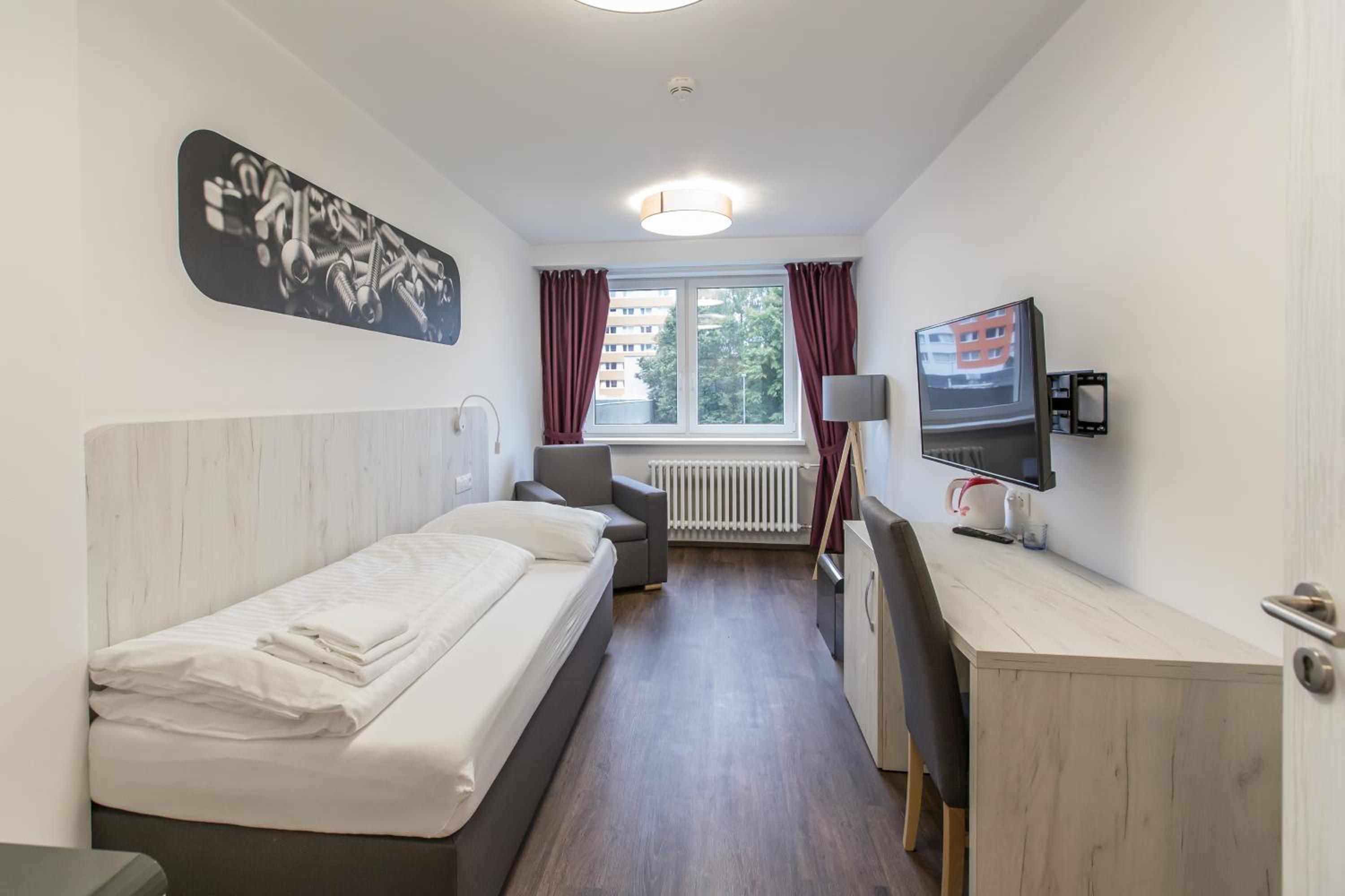 Deluxe Single Room