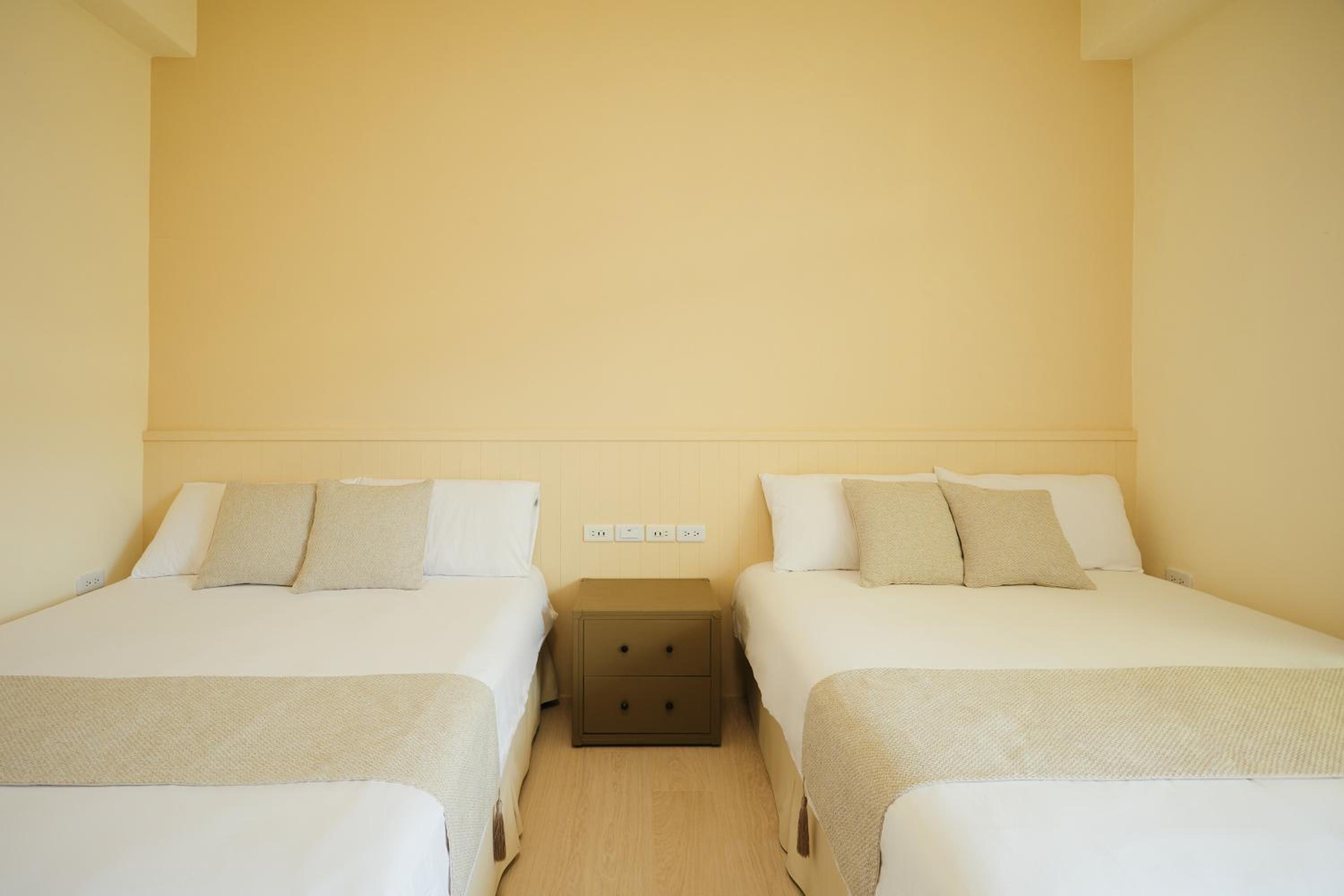 Quadruple Room with Balcony photo 1