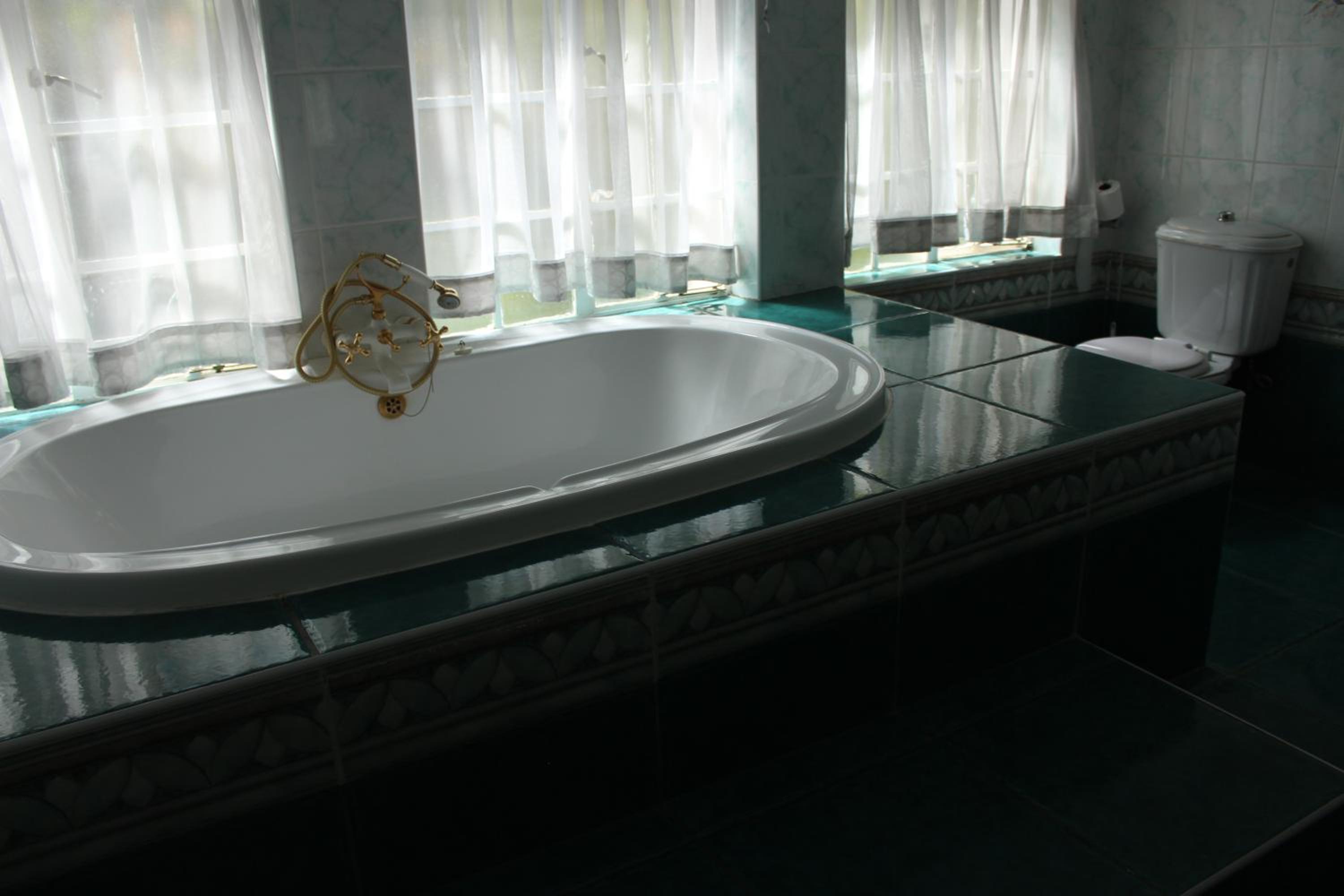 Twin Room - Photo 2