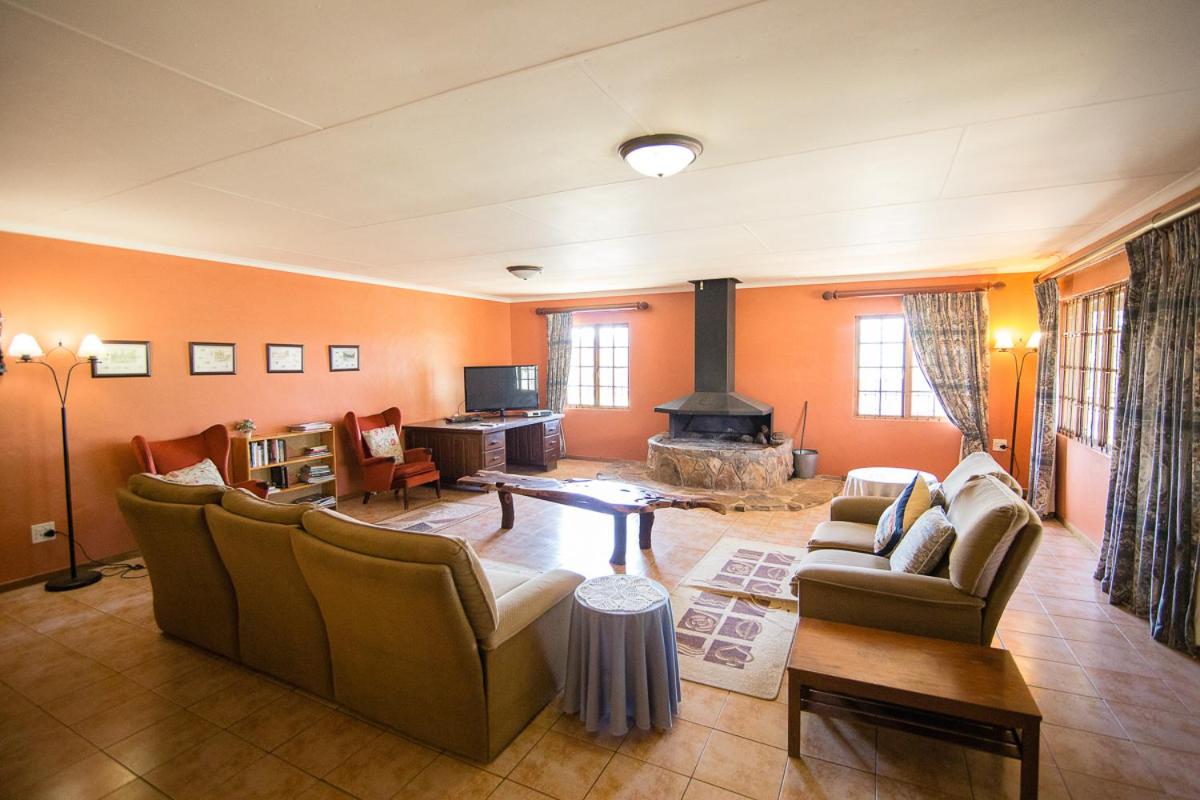 Three-Bedroom House photo 1
