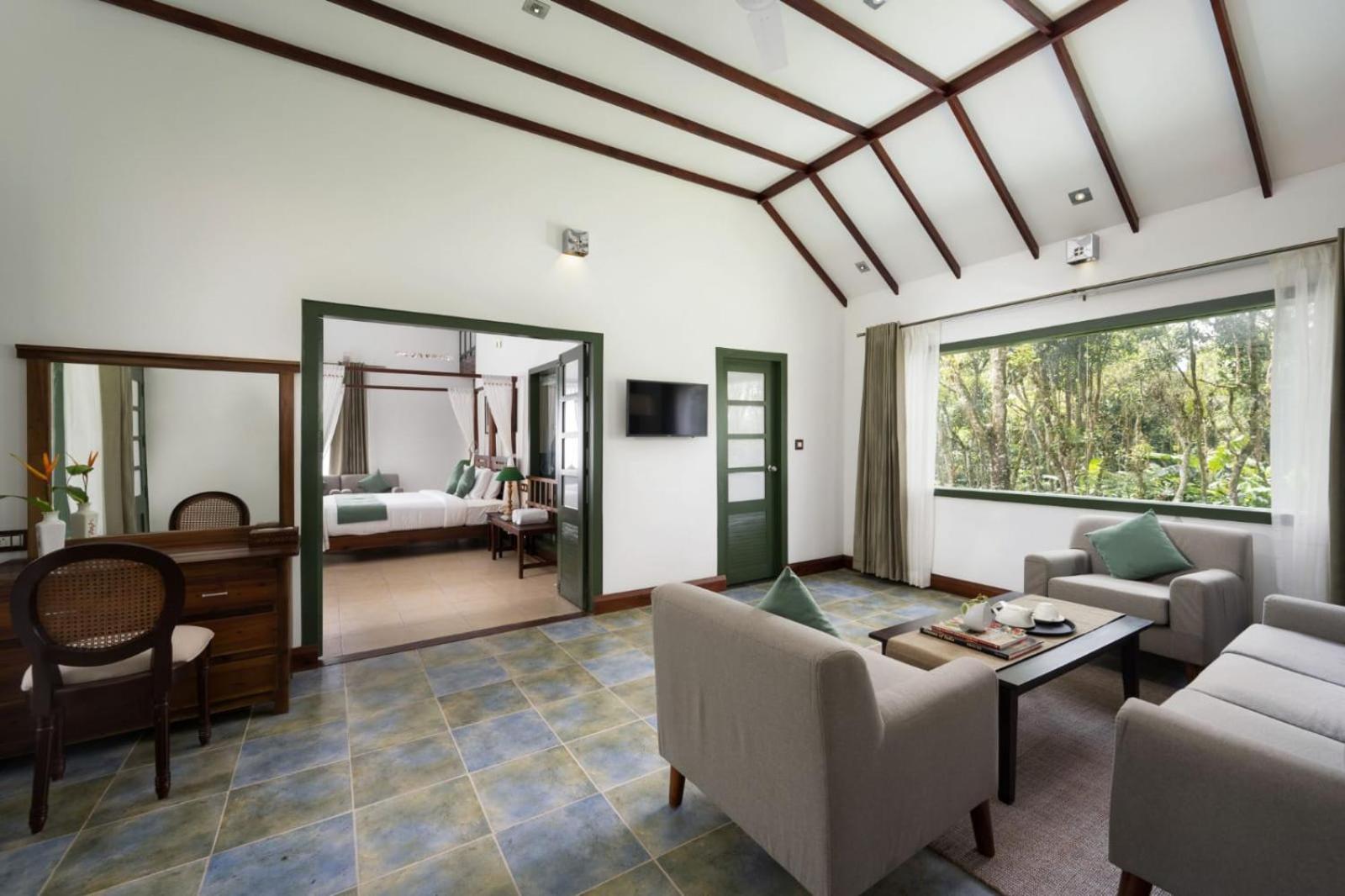 Premium Suite - Photo 7