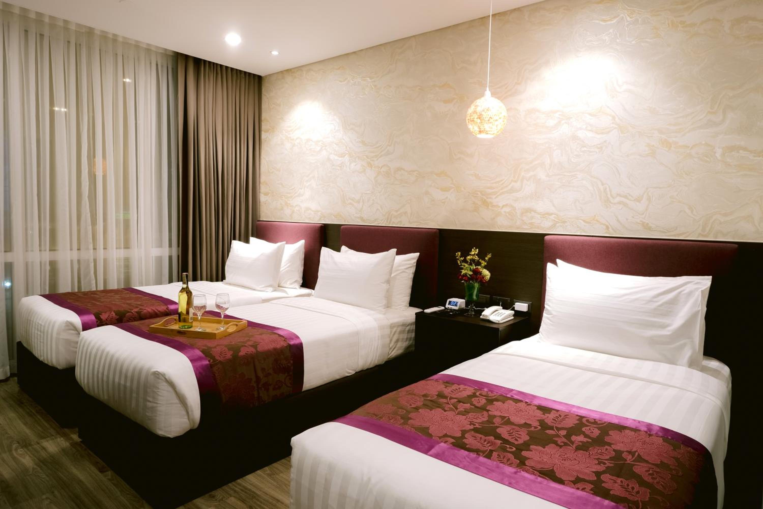Deluxe Triple Room - Photo 2