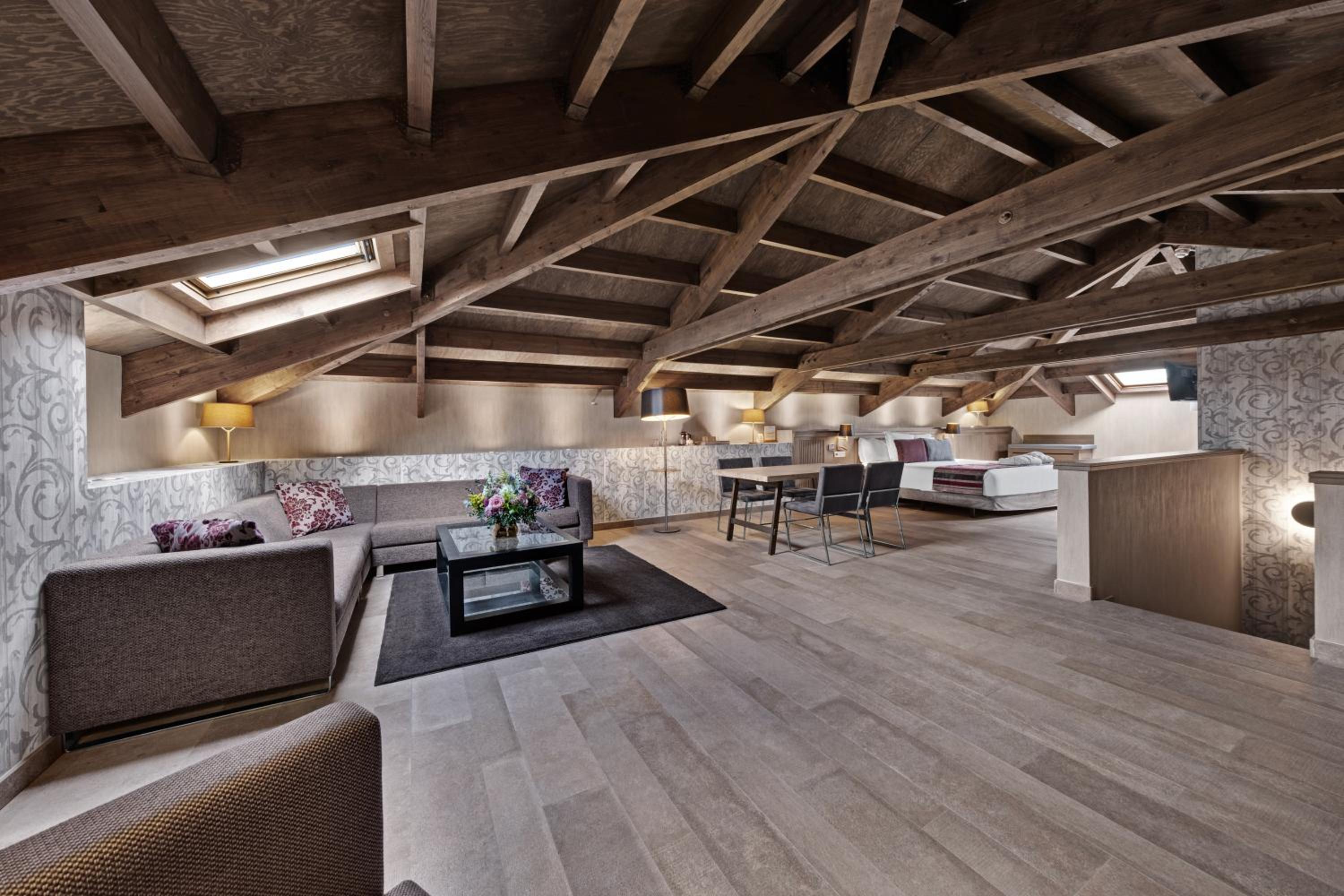 Suite Suite