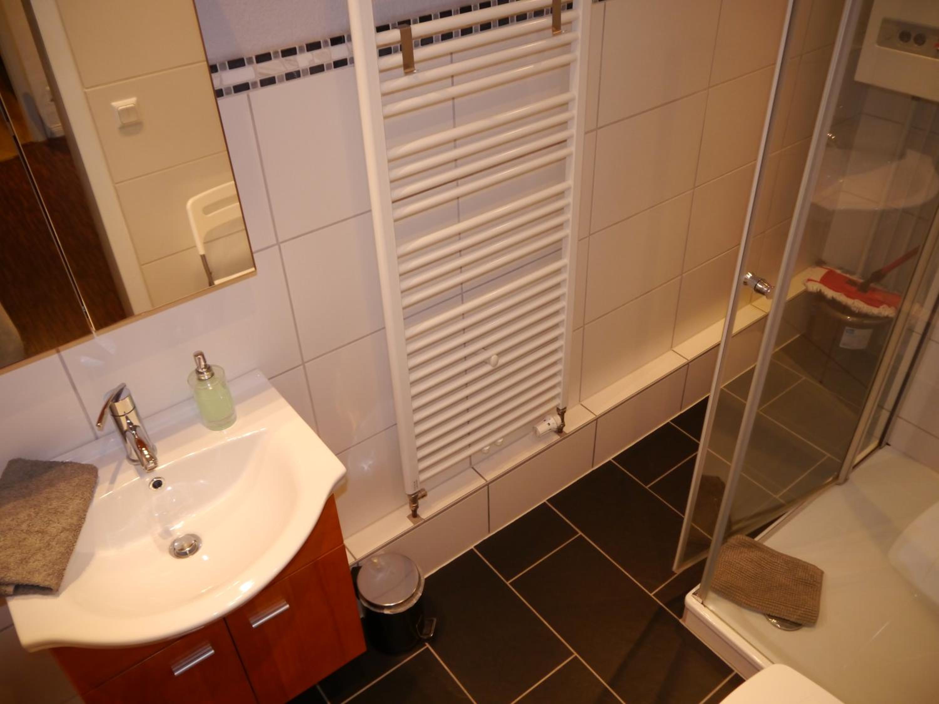 Two-Bedroom Apartment - Photo 7