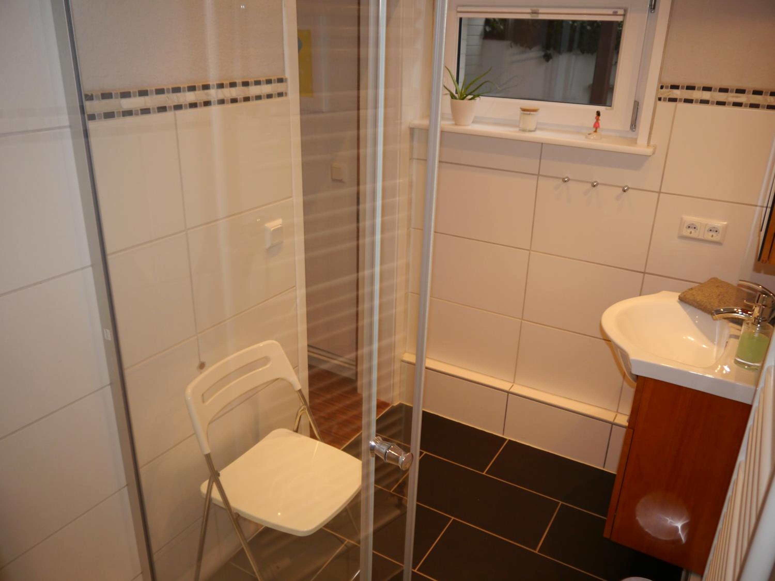 Two-Bedroom Apartment - Photo 6