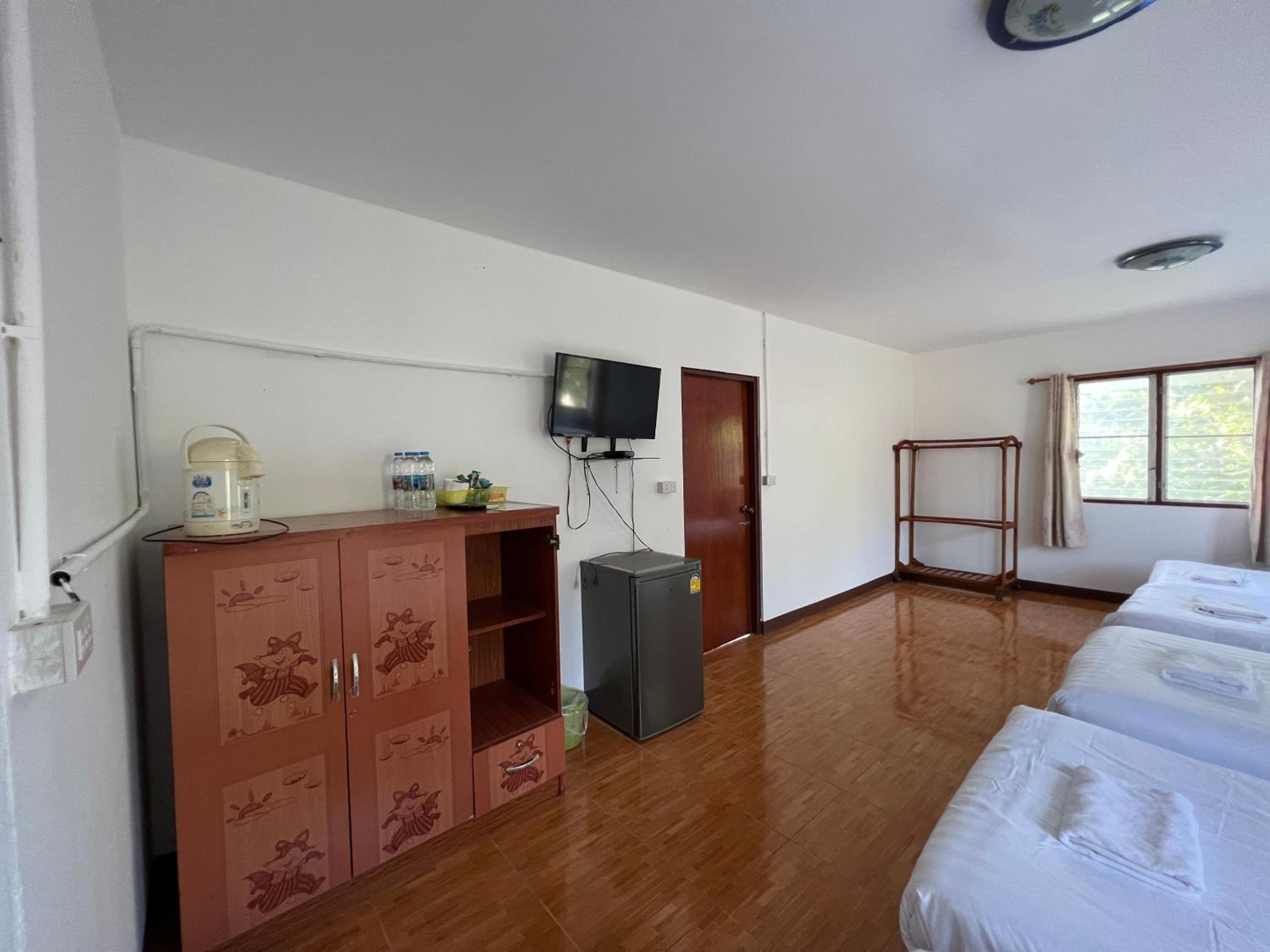 Family Studio - Photo 3