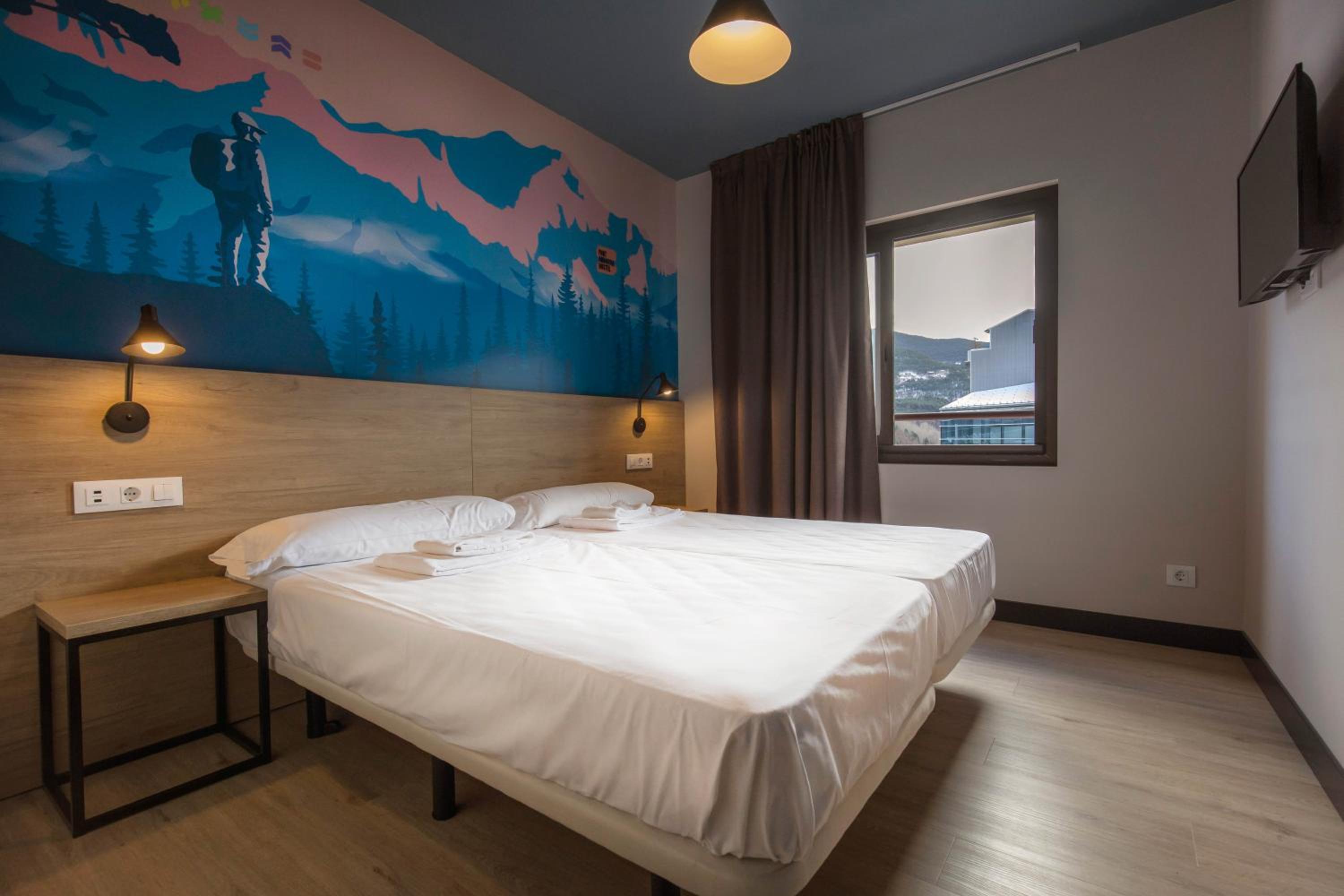 Single Room with Private Bathroom photo 1