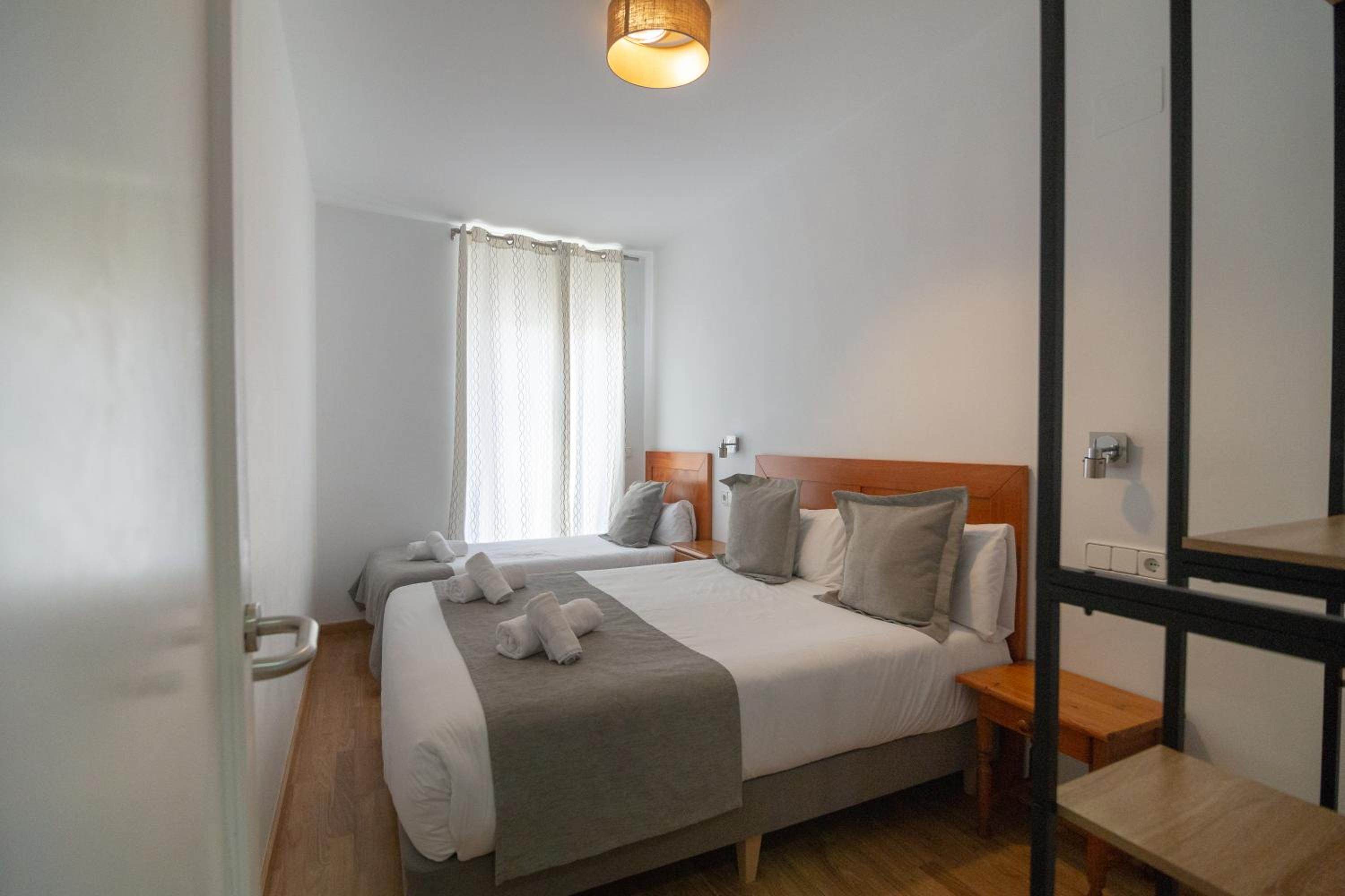 One-Bedroom Apartment (4 Adults) - Photo 17