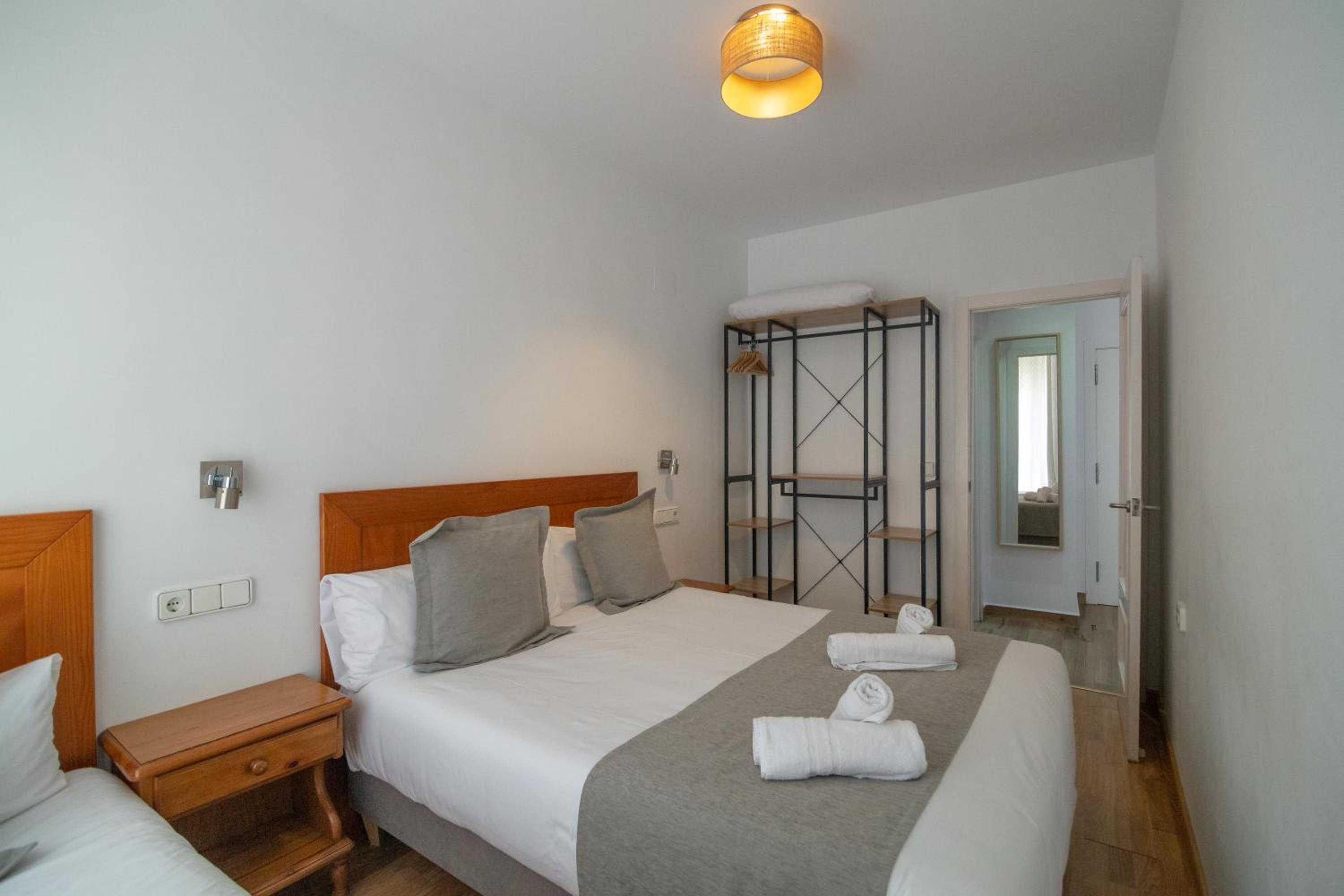 One-Bedroom Apartment (4 Adults) - Photo 11