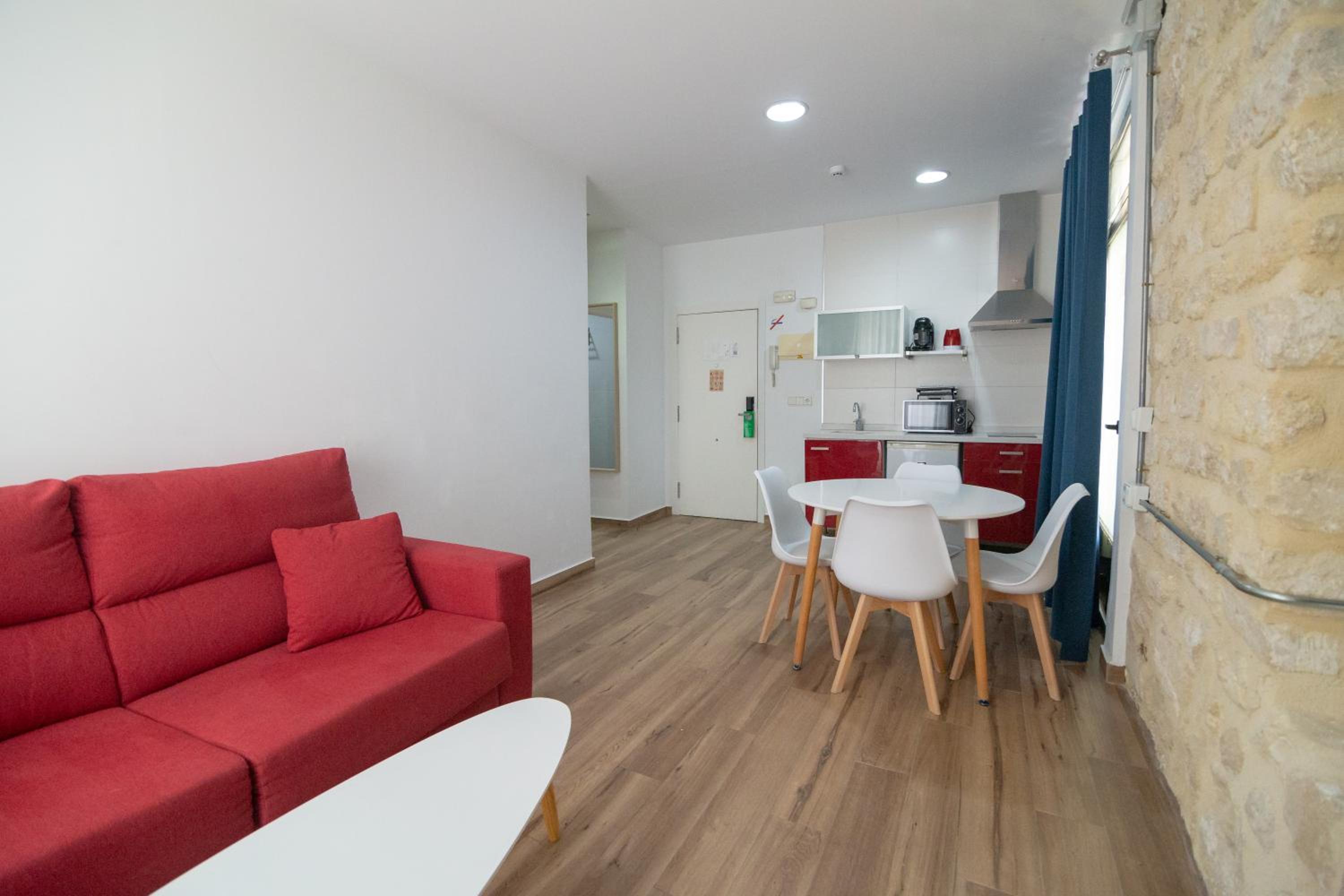 One-Bedroom Apartment (4 Adults) - Photo 13