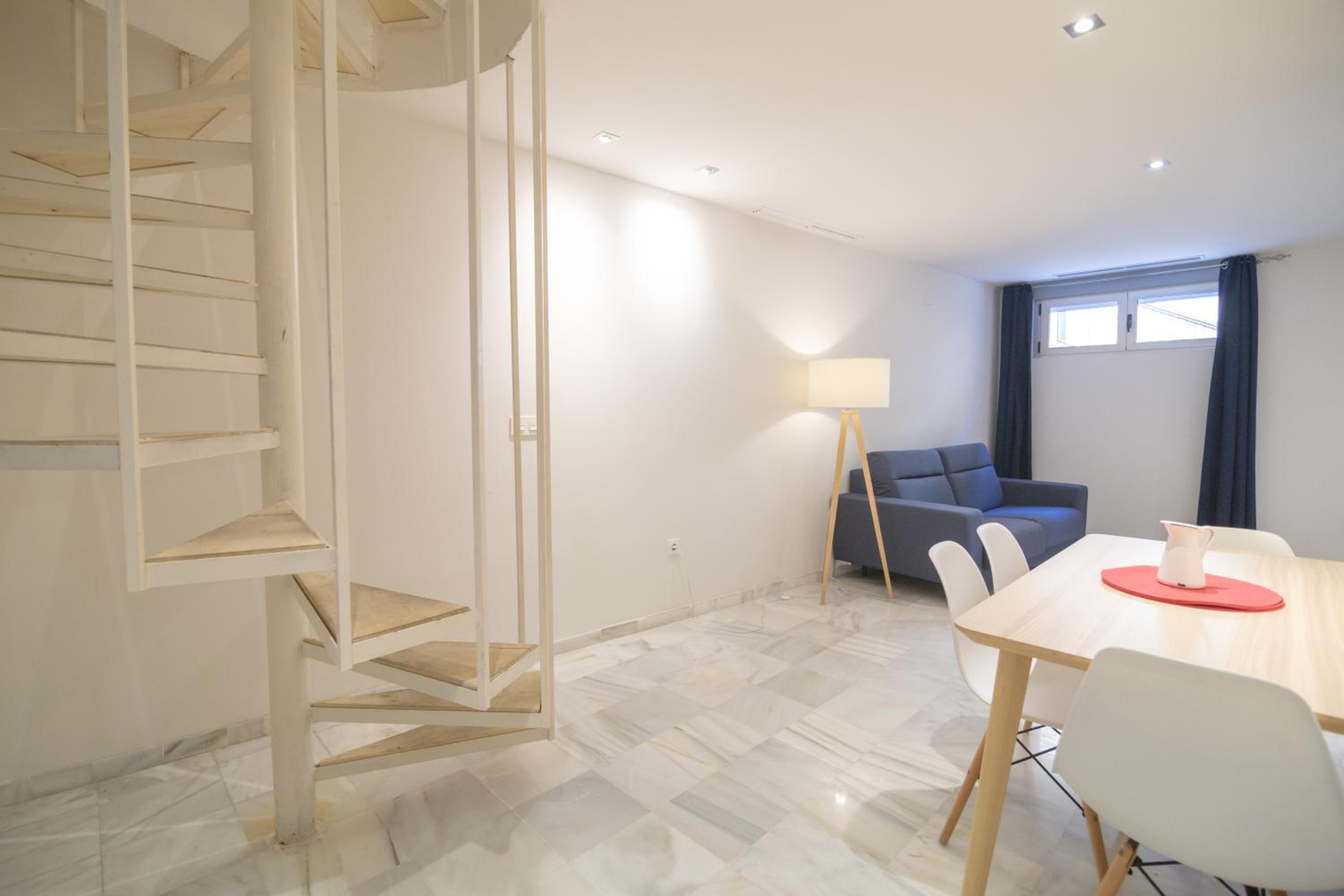 One-Bedroom Apartment (4 Adults) - Photo 2