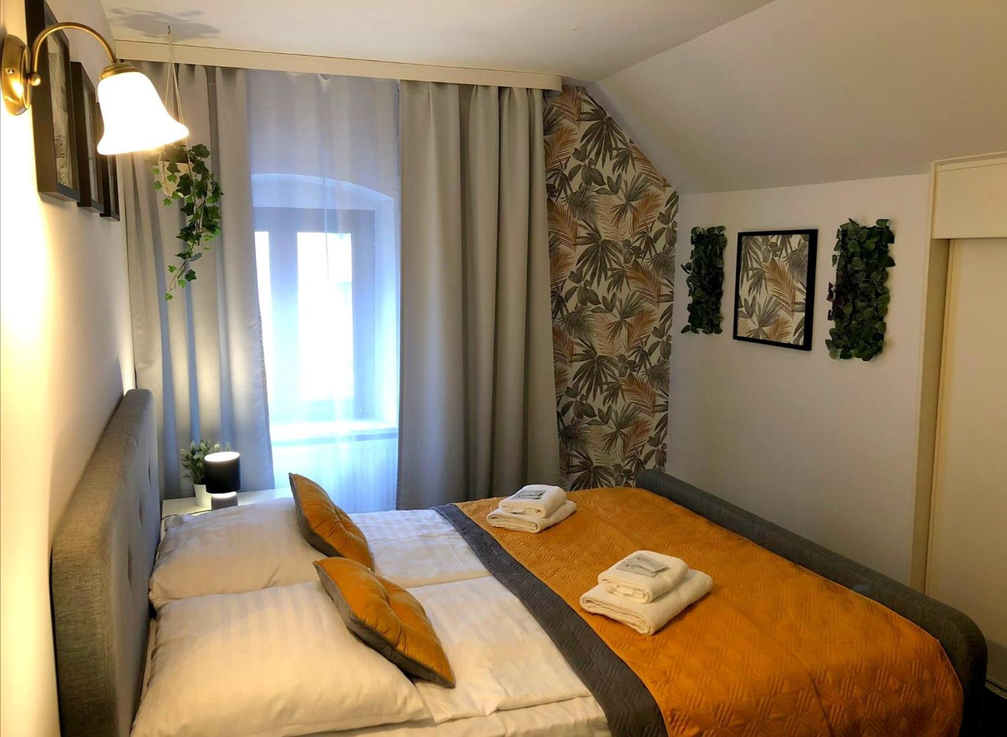 One-Bedroom Apartment - Photo 6