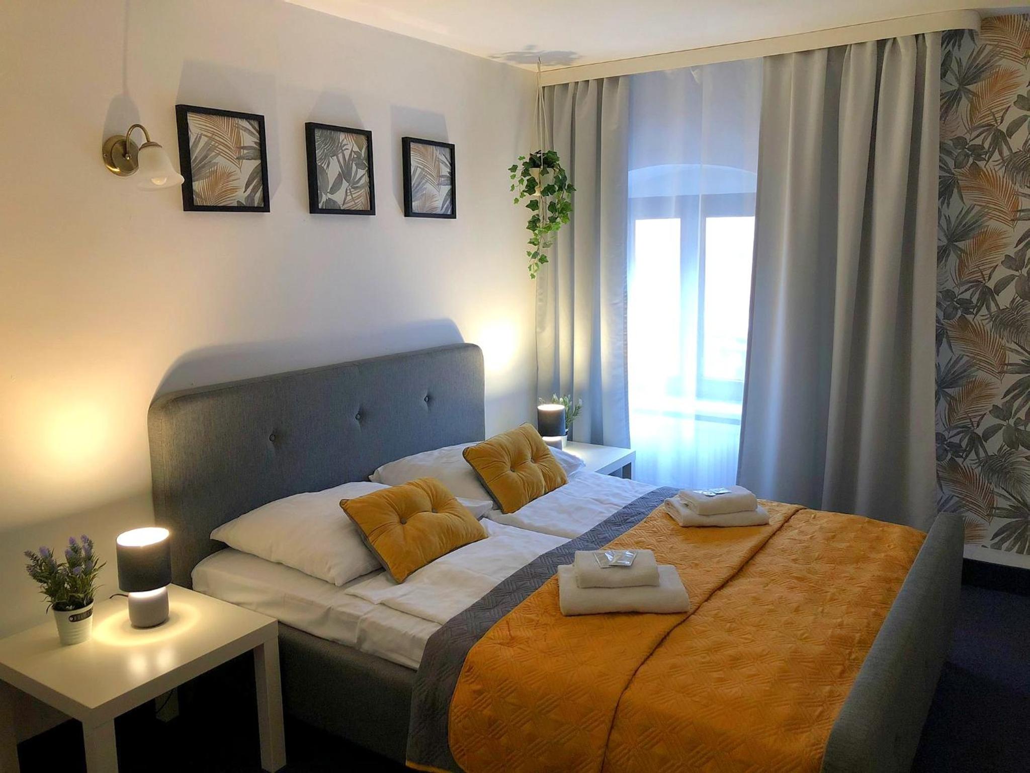One-Bedroom Apartment - Photo 14