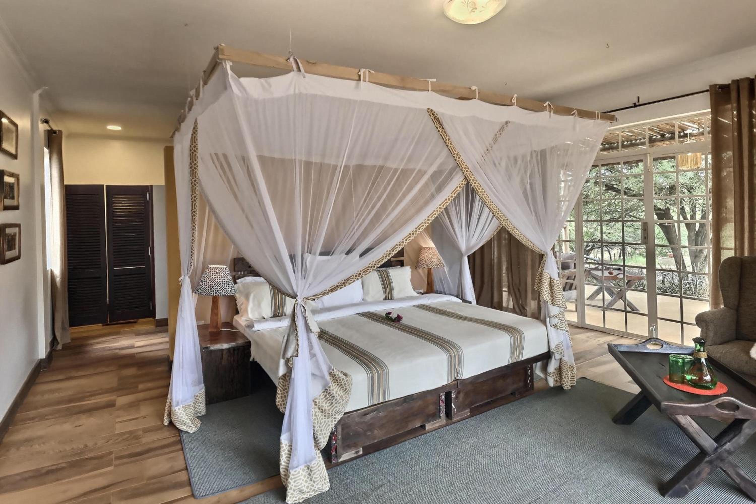 Deluxe Family Room