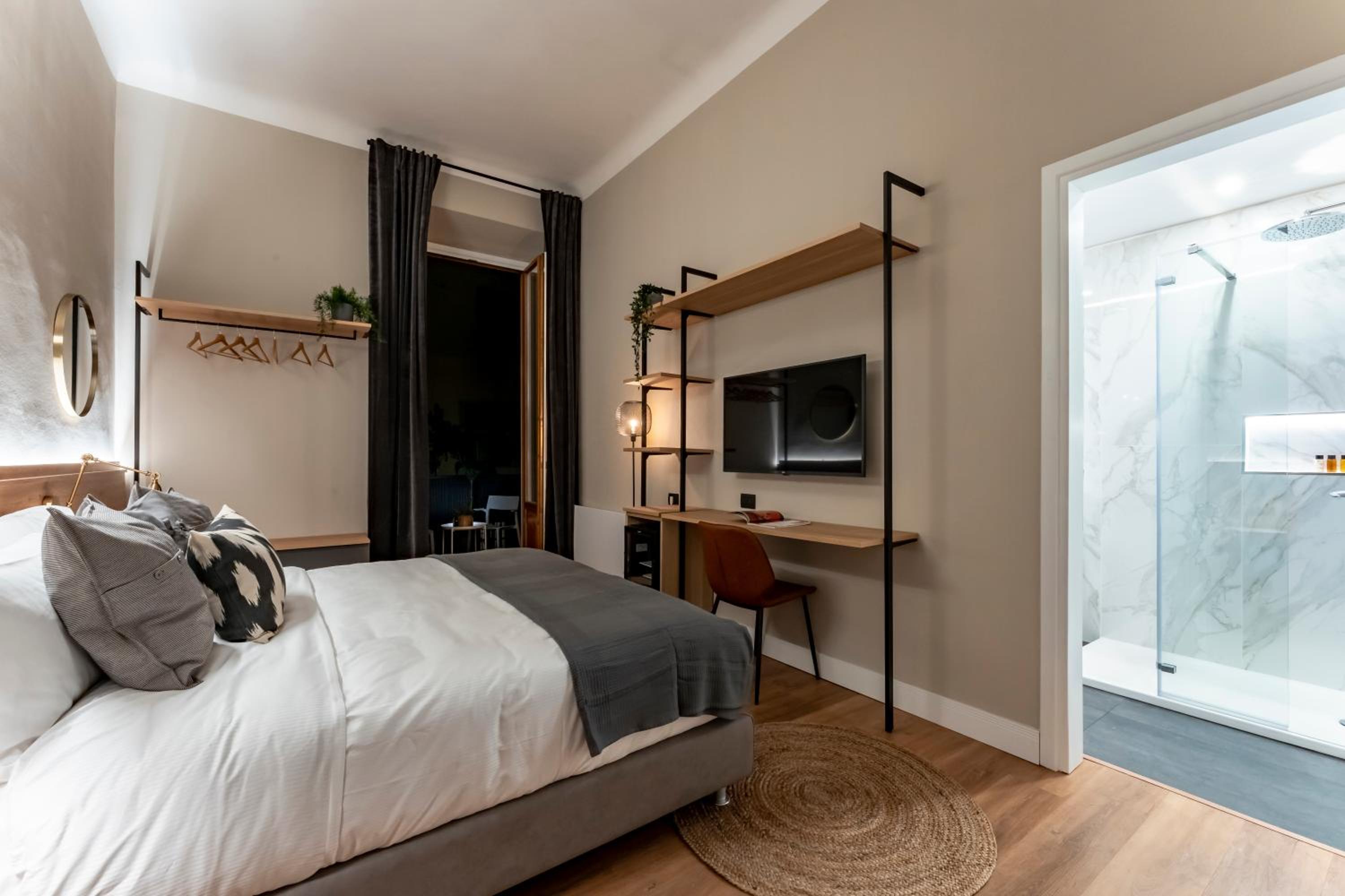 Double Room with Balcony photo 3
