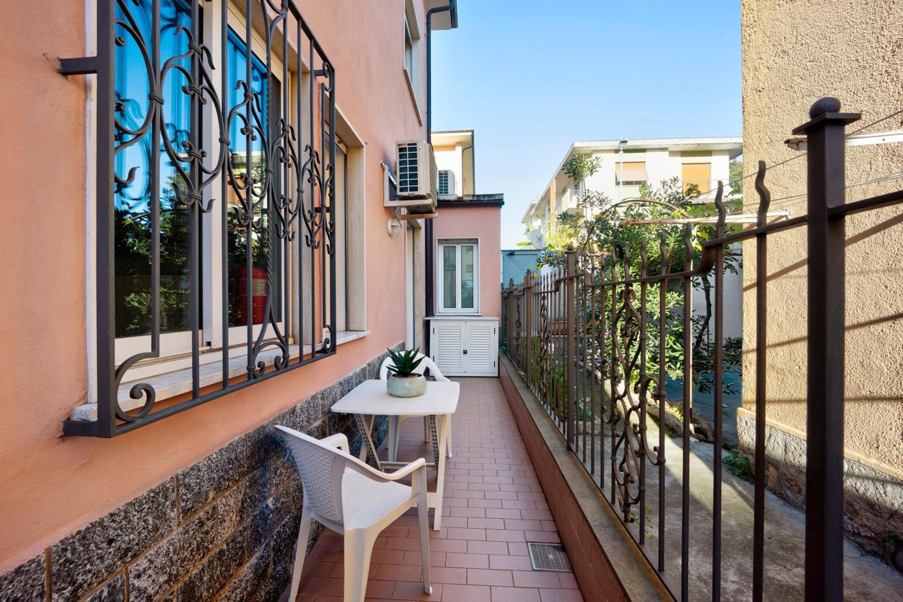 Superior One-Bedroom Apartment with Balcony photo 3