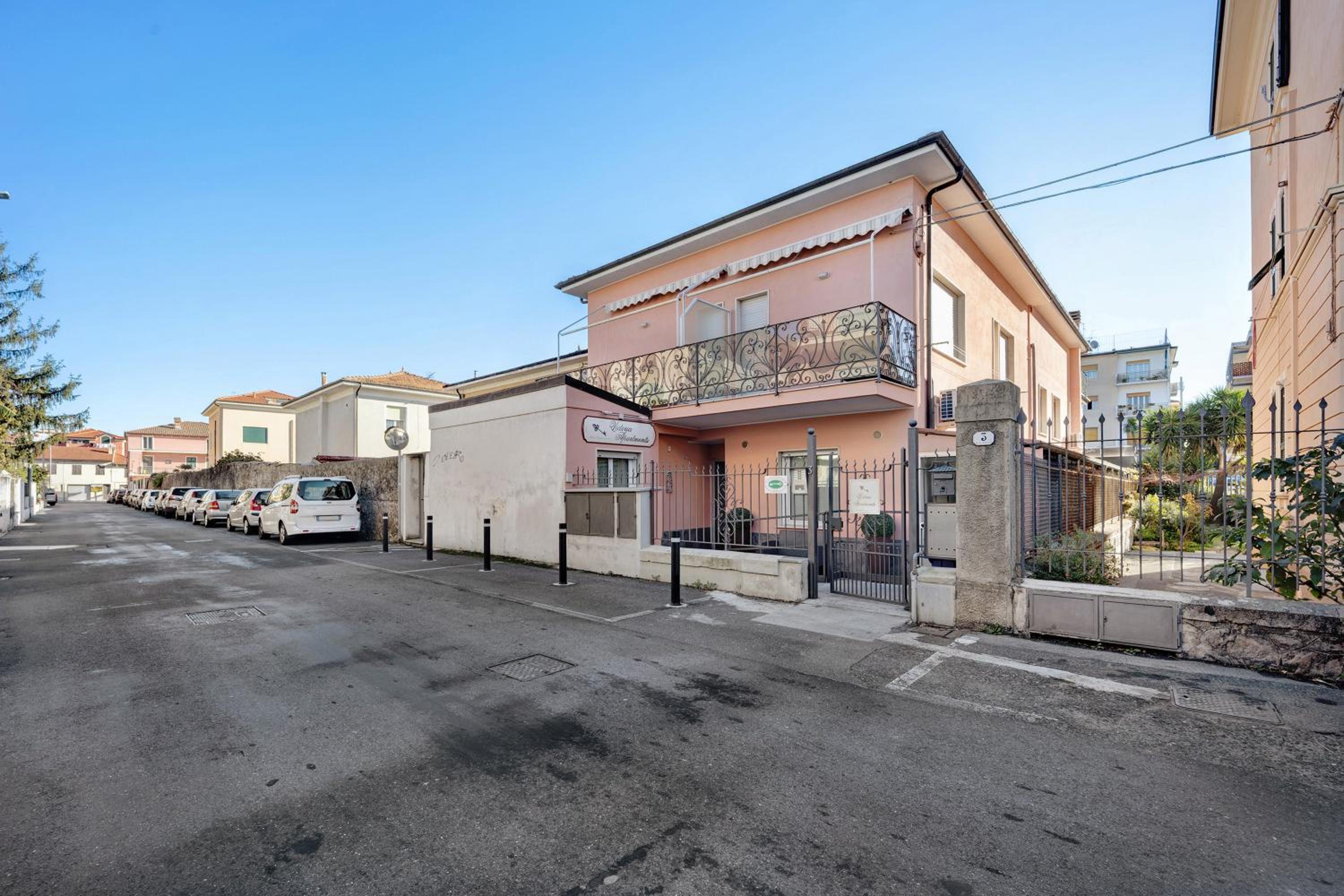 Superior One-Bedroom Apartment with Balcony photo 2